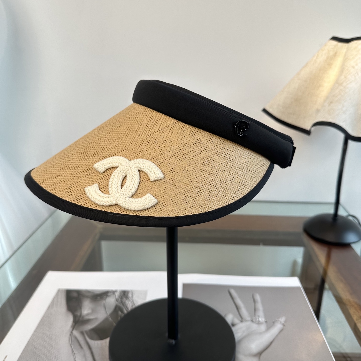 Chanel 香奶奶家，2026春夏新款空顶帽，超甜超乖的小空顶🔝，细节和质感都拿捏得很完美！缤纷整个夏