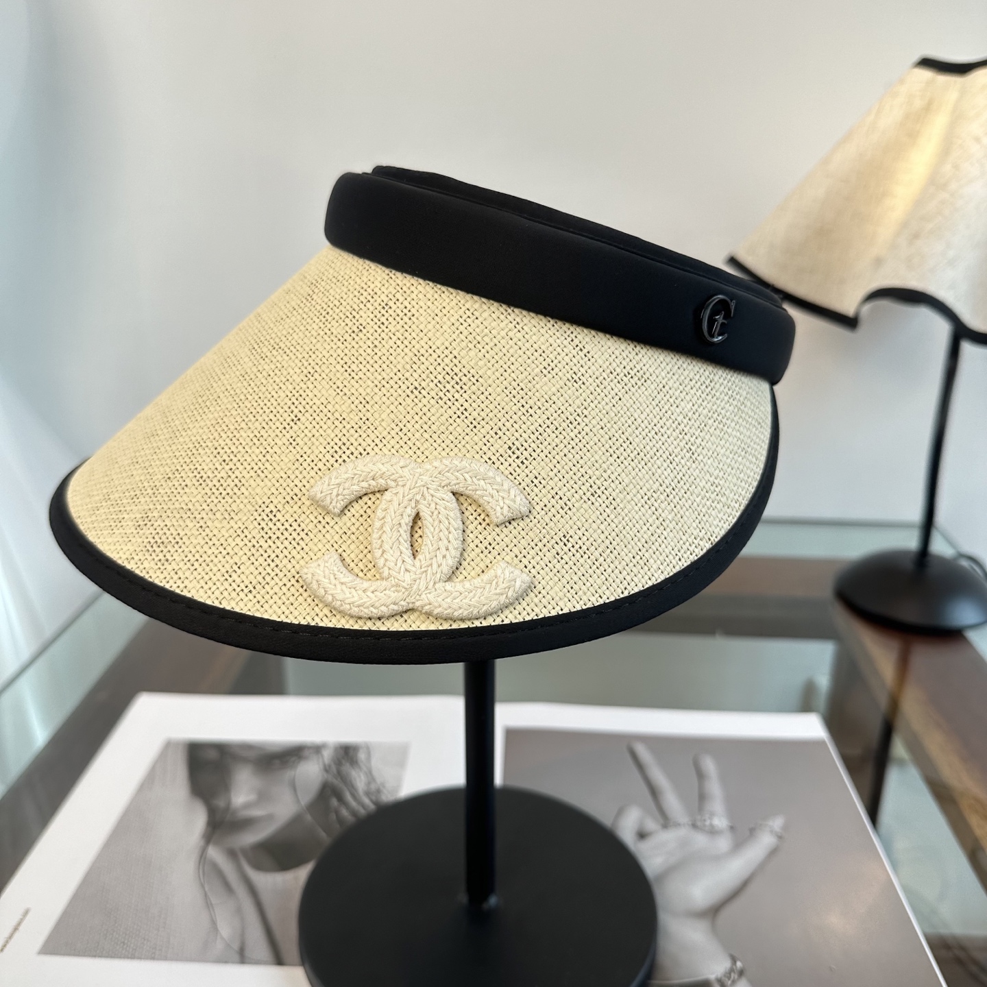 Chanel 香奶奶家，2026春夏新款空顶帽，超甜超乖的小空顶🔝，细节和质感都拿捏得很完美！缤纷整个夏