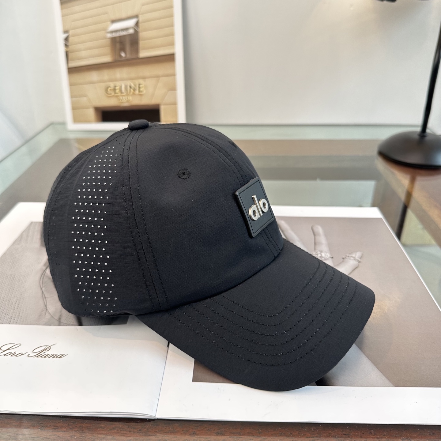 Alo 。爆款 新款棒球帽定制面料，简约时尚更透气，超火爆现货秒发