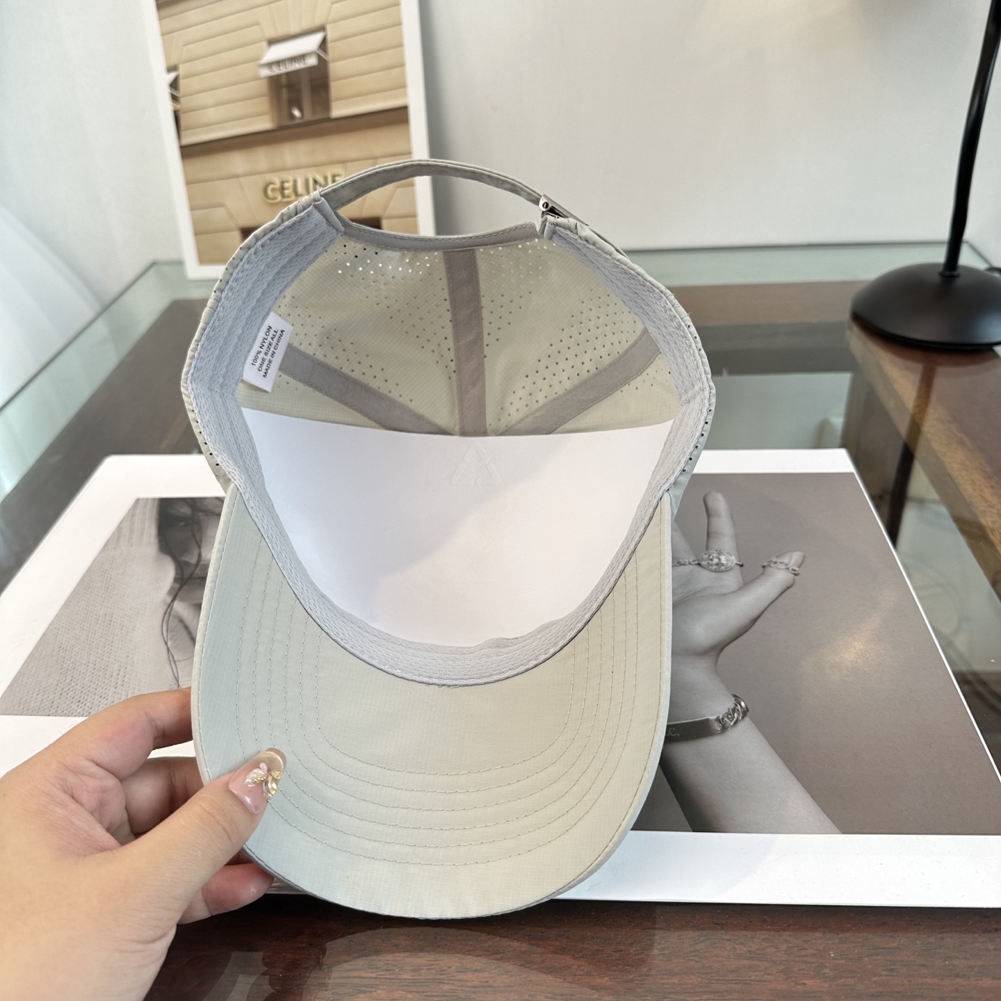 Alo 。爆款 新款棒球帽定制面料，简约时尚更透气，超火爆现货秒发