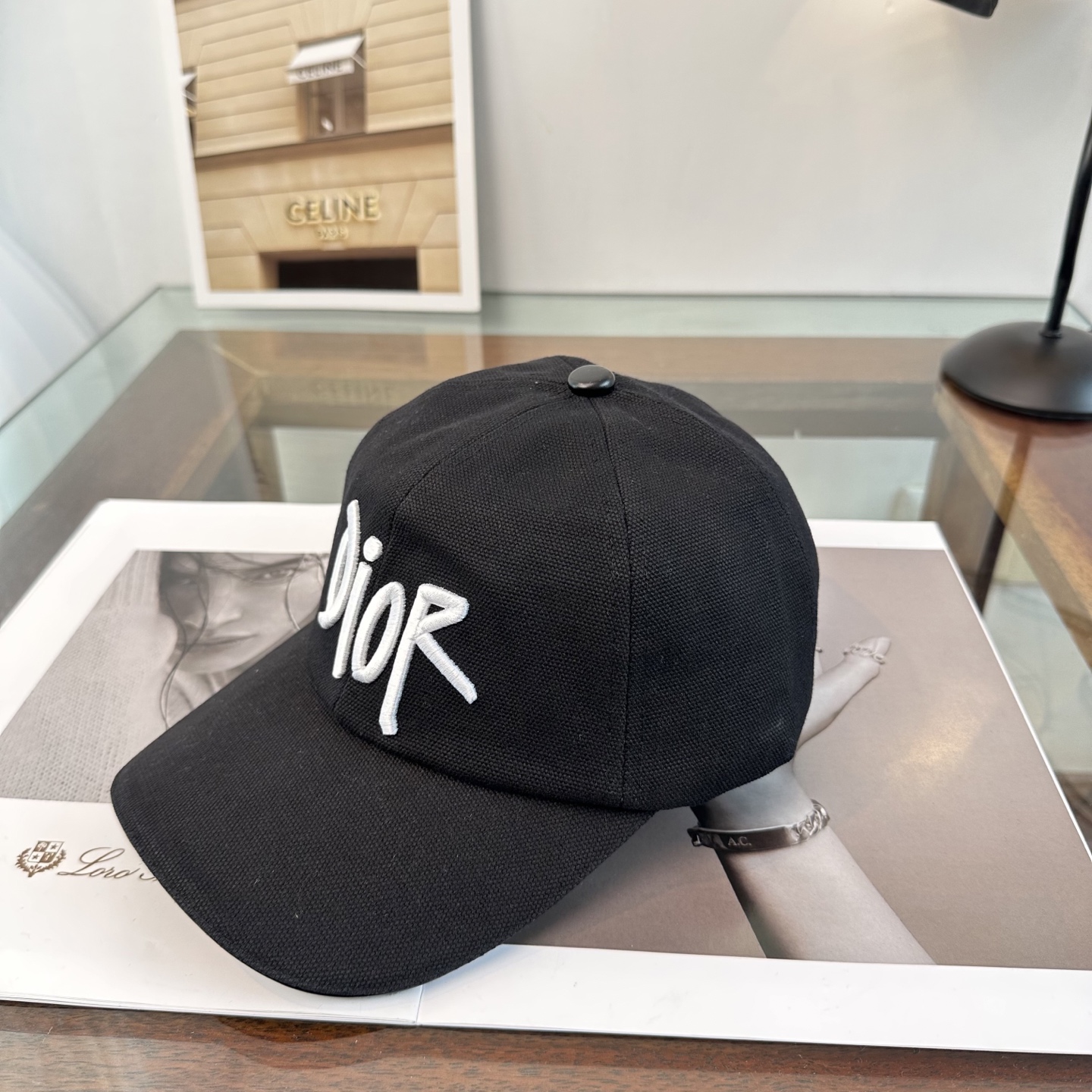 DIOR迪奥 官网同步新款发布 D家棒球帽🧢，水洗标超级火爆