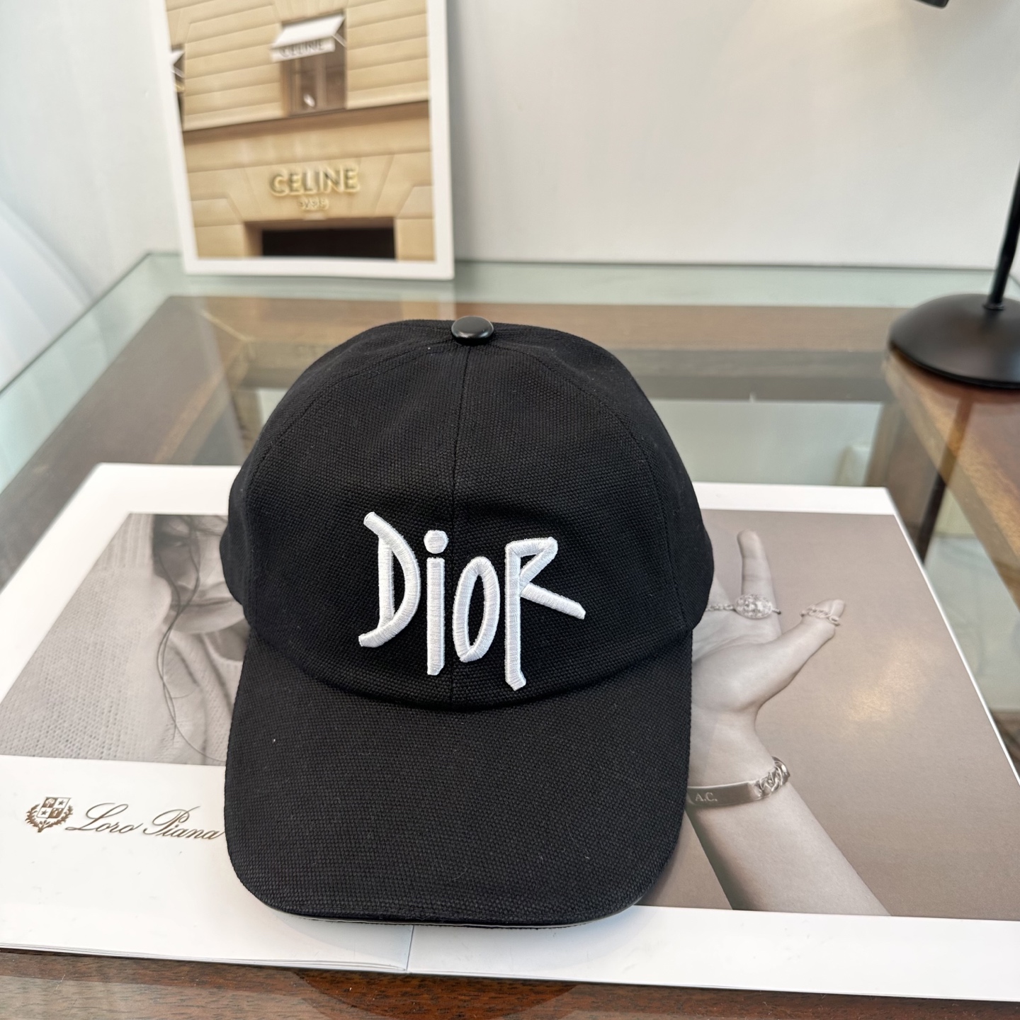 DIOR迪奥 官网同步新款发布 D家棒球帽🧢，水洗标超级火爆