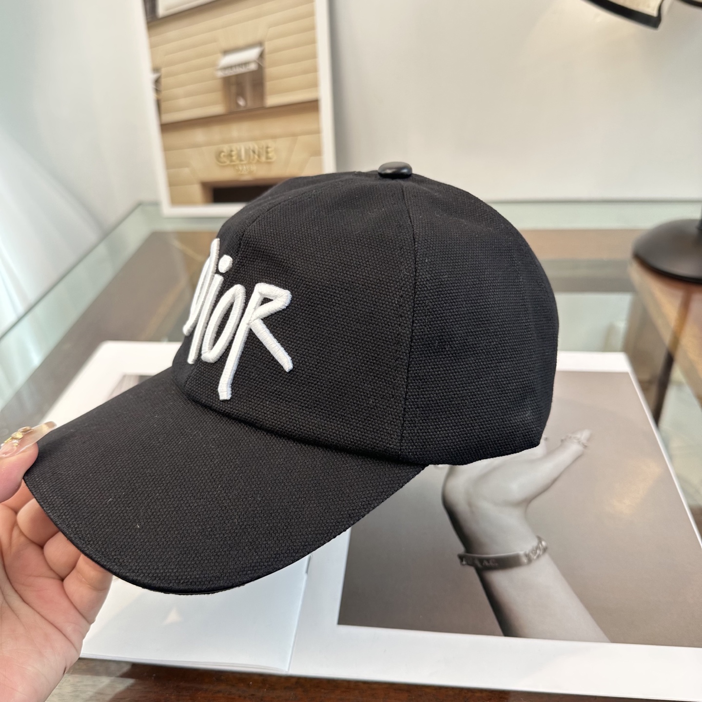 DIOR迪奥 官网同步新款发布 D家棒球帽🧢，水洗标超级火爆