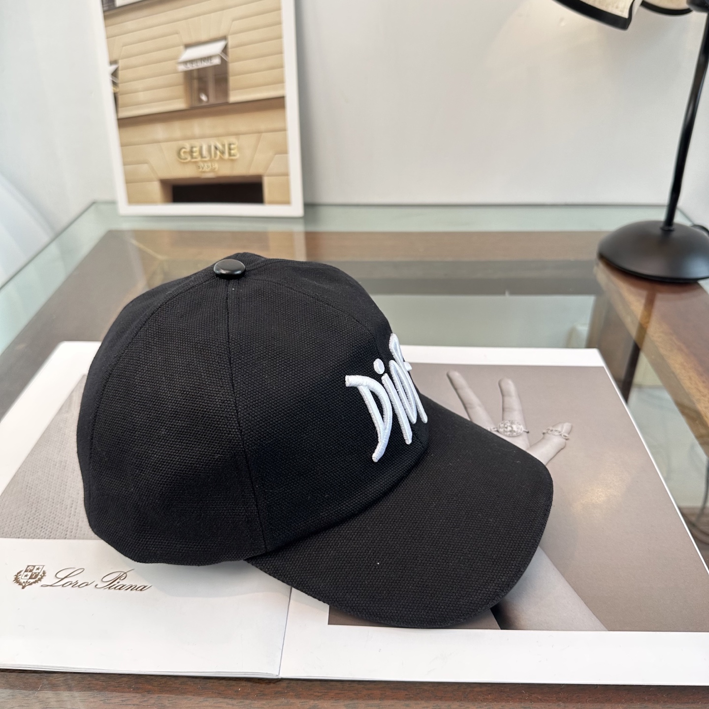 DIOR迪奥 官网同步新款发布 D家棒球帽🧢，水洗标超级火爆