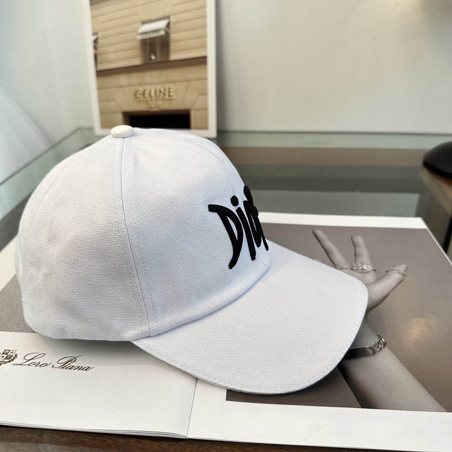 DIOR迪奥 官网同步新款发布 D家棒球帽🧢，水洗标超级火爆