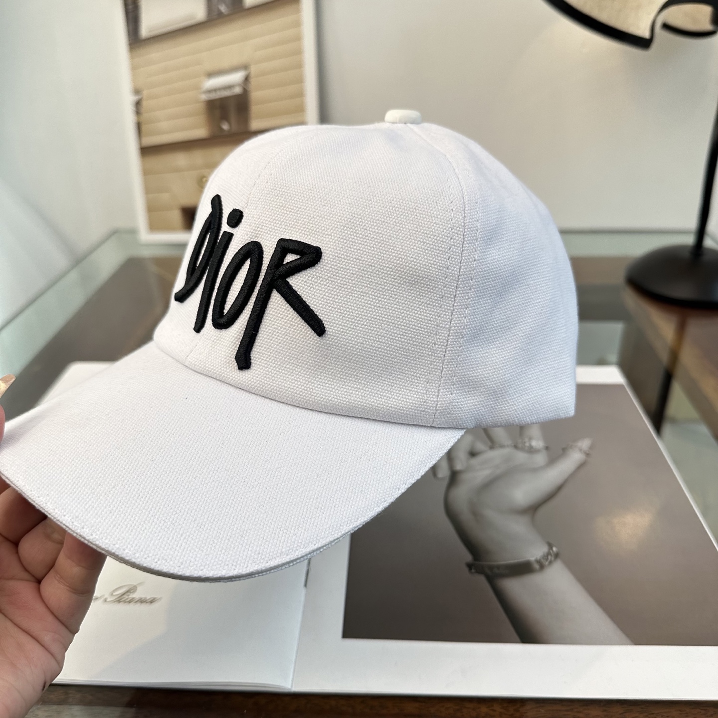 DIOR迪奥 官网同步新款发布 D家棒球帽🧢，水洗标超级火爆