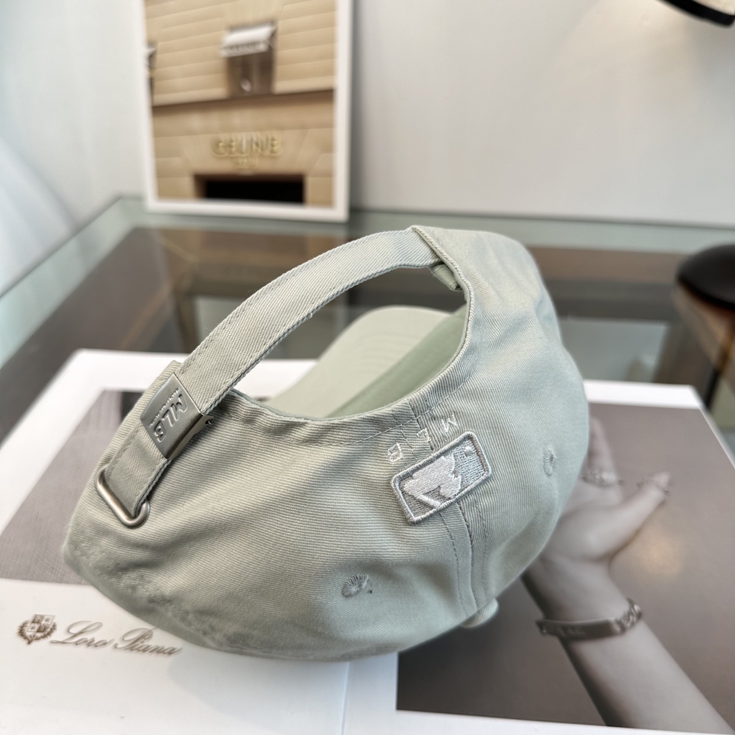 韩国正品MLB棒球帽。NY最新最火的帽子就在这👏👏最新款棒球帽刺绣男女情侣款鸭舌帽❗最新款 ，爆炸款全线