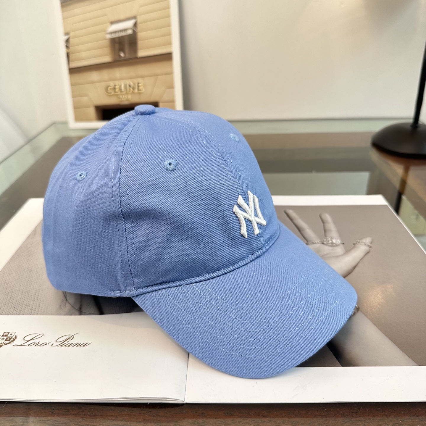 韩国正品MLB棒球帽。NY最新最火的帽子就在这👏👏最新款棒球帽刺绣男女情侣款鸭舌帽❗最新款 ，爆炸款全线