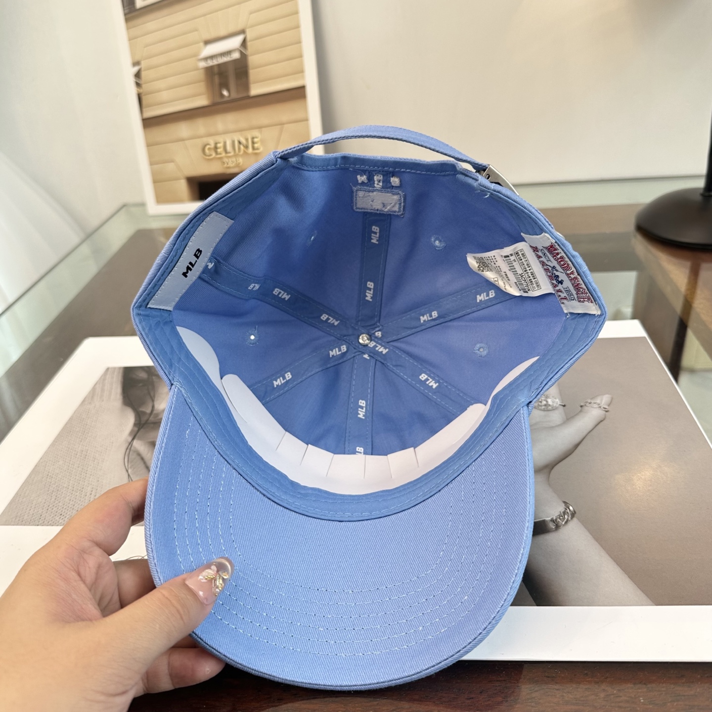 韩国正品MLB棒球帽。NY最新最火的帽子就在这👏👏最新款棒球帽刺绣男女情侣款鸭舌帽❗最新款 ，爆炸款全线