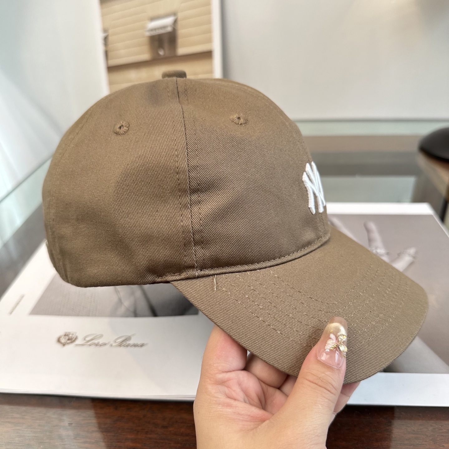 韩国正品MLB棒球帽。NY最新最火的帽子就在这👏👏最新款棒球帽刺绣男女情侣款鸭舌帽❗最新款 ，爆炸款全线