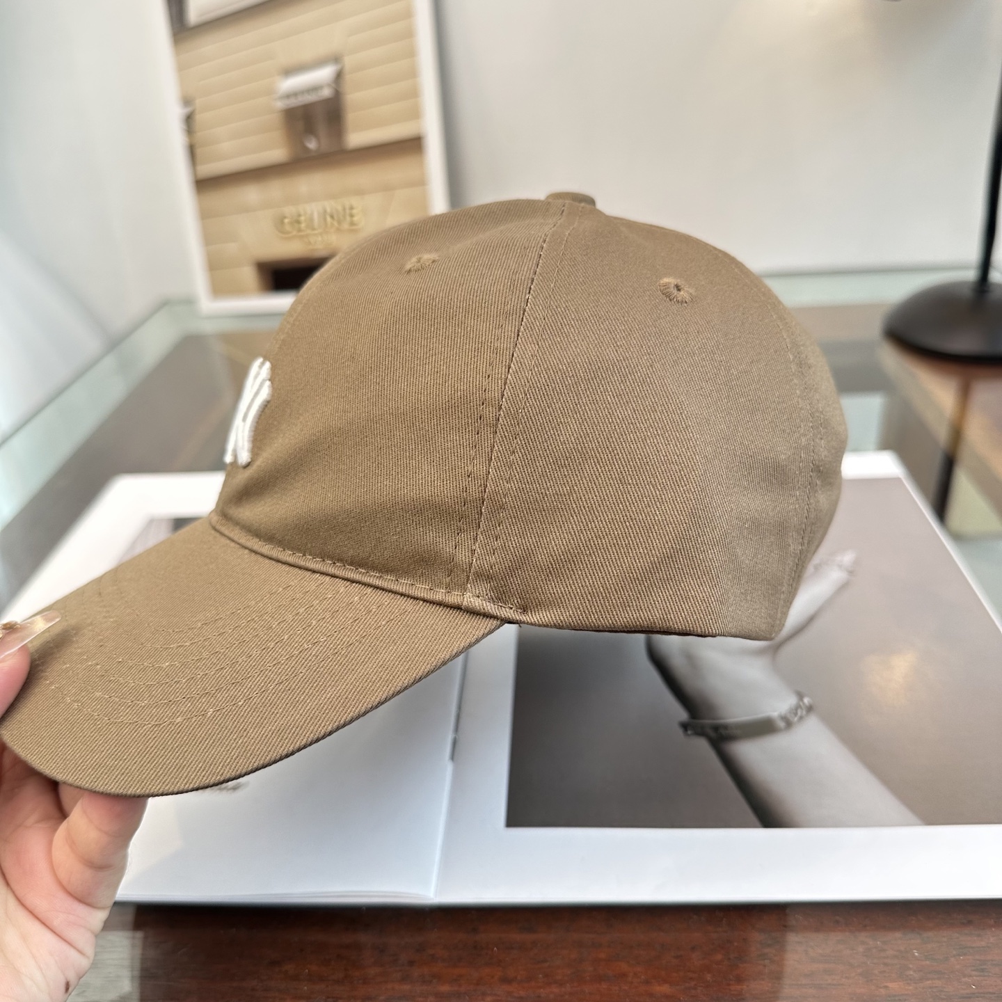 韩国正品MLB棒球帽。NY最新最火的帽子就在这👏👏最新款棒球帽刺绣男女情侣款鸭舌帽❗最新款 ，爆炸款全线