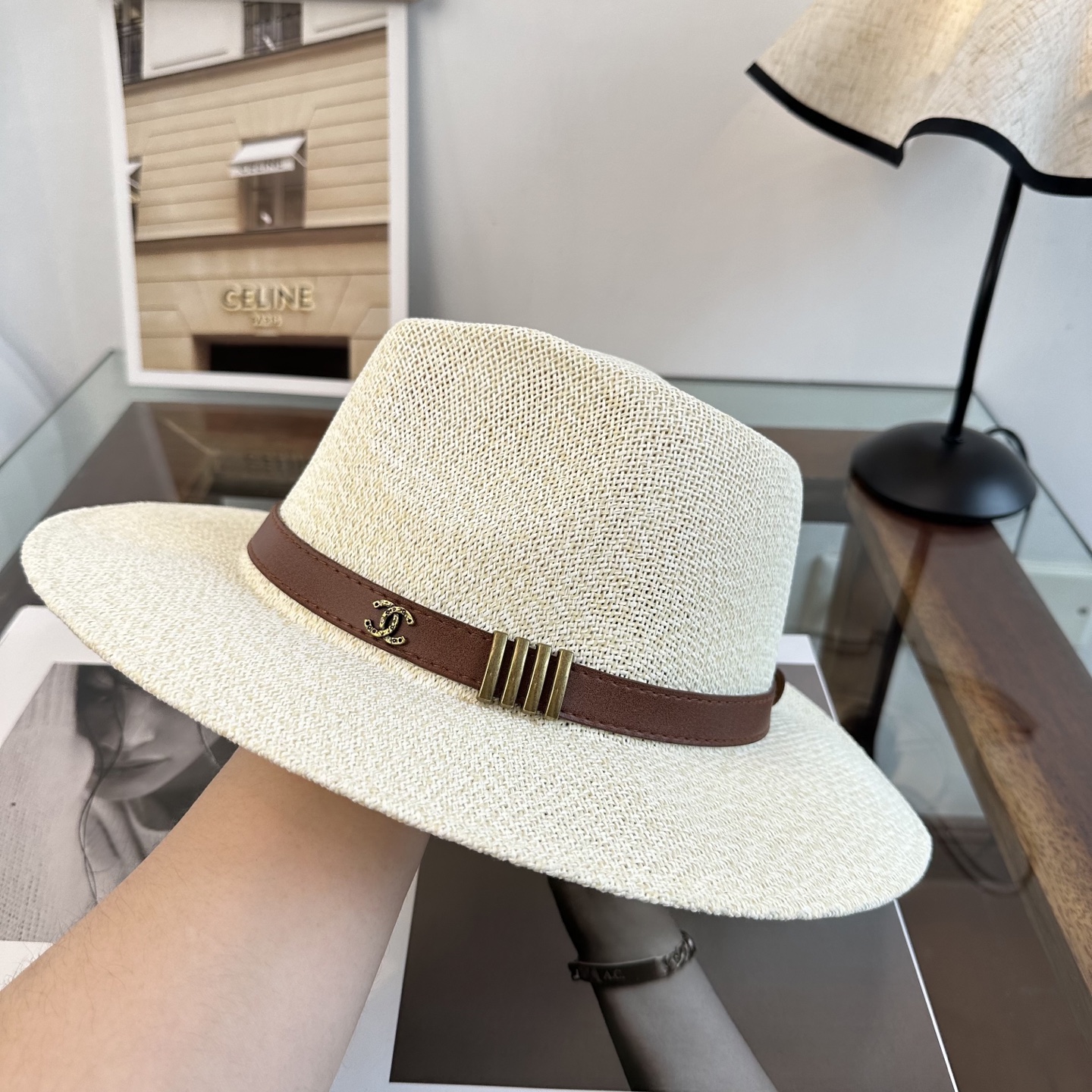 CHANEL香奈儿2026新款平顶草帽 夏天海边首选～新款材质编织而成～质感满分💯