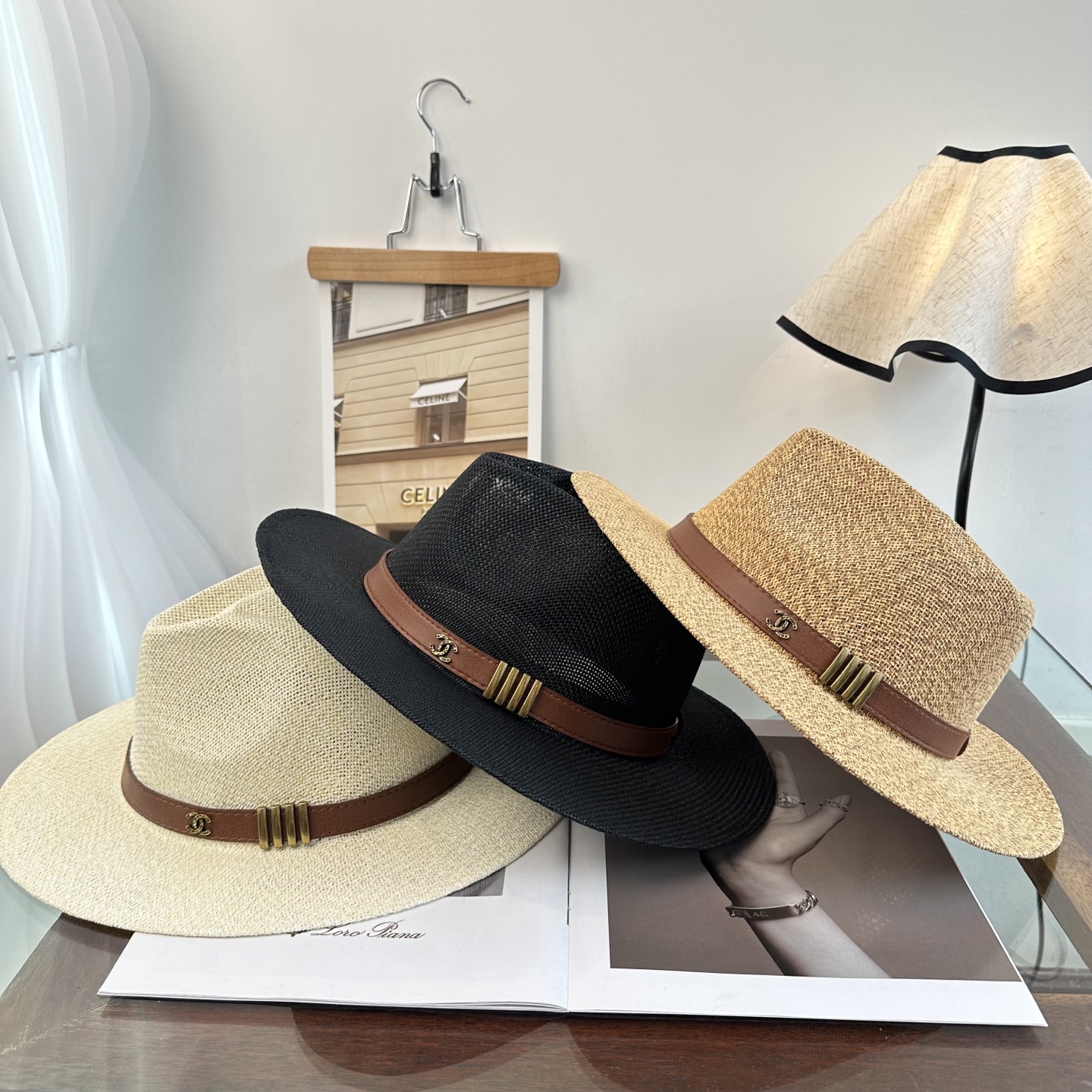 CHANEL香奈儿2026新款平顶草帽 夏天海边首选～新款材质编织而成～质感满分💯