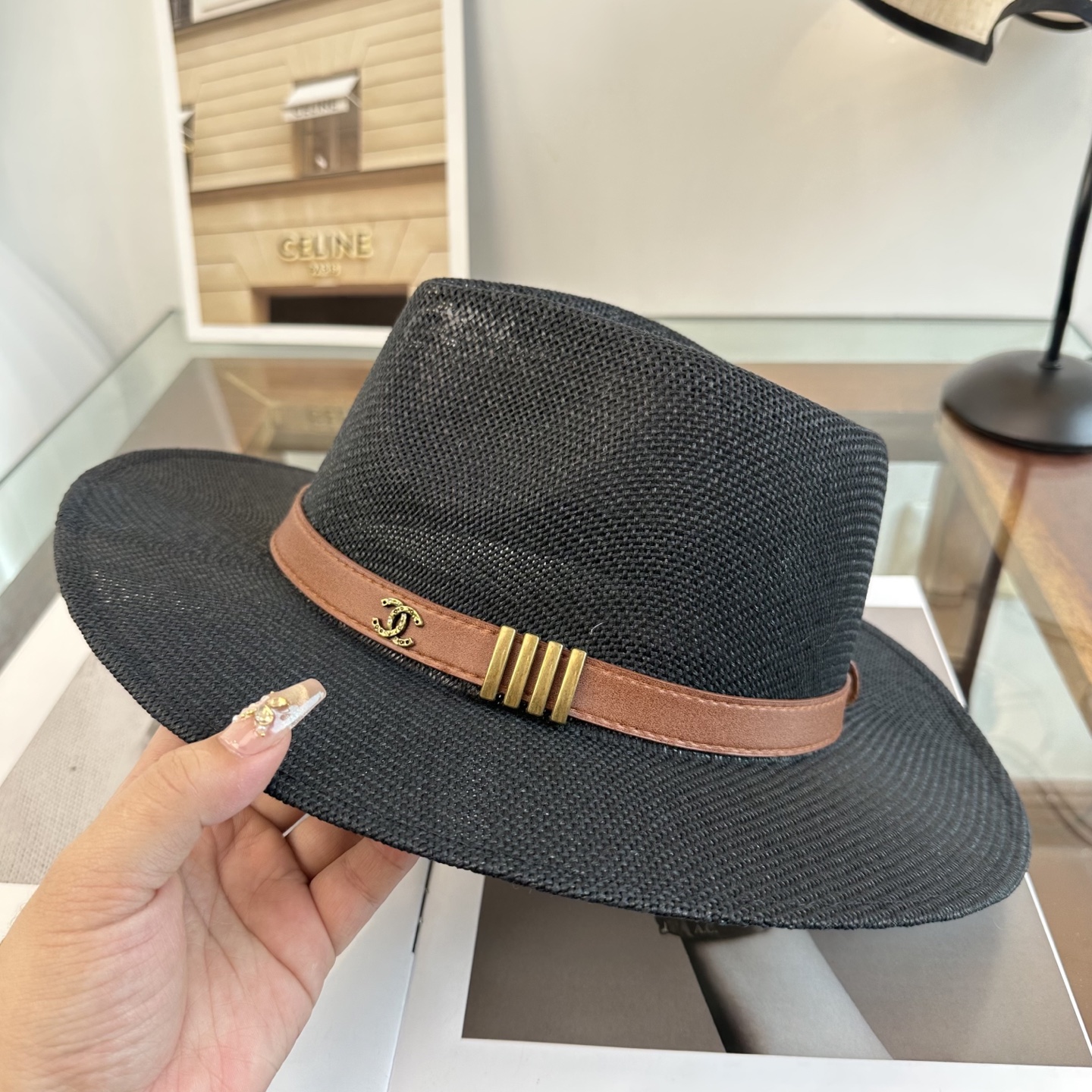 CHANEL香奈儿2026新款平顶草帽 夏天海边首选～新款材质编织而成～质感满分💯