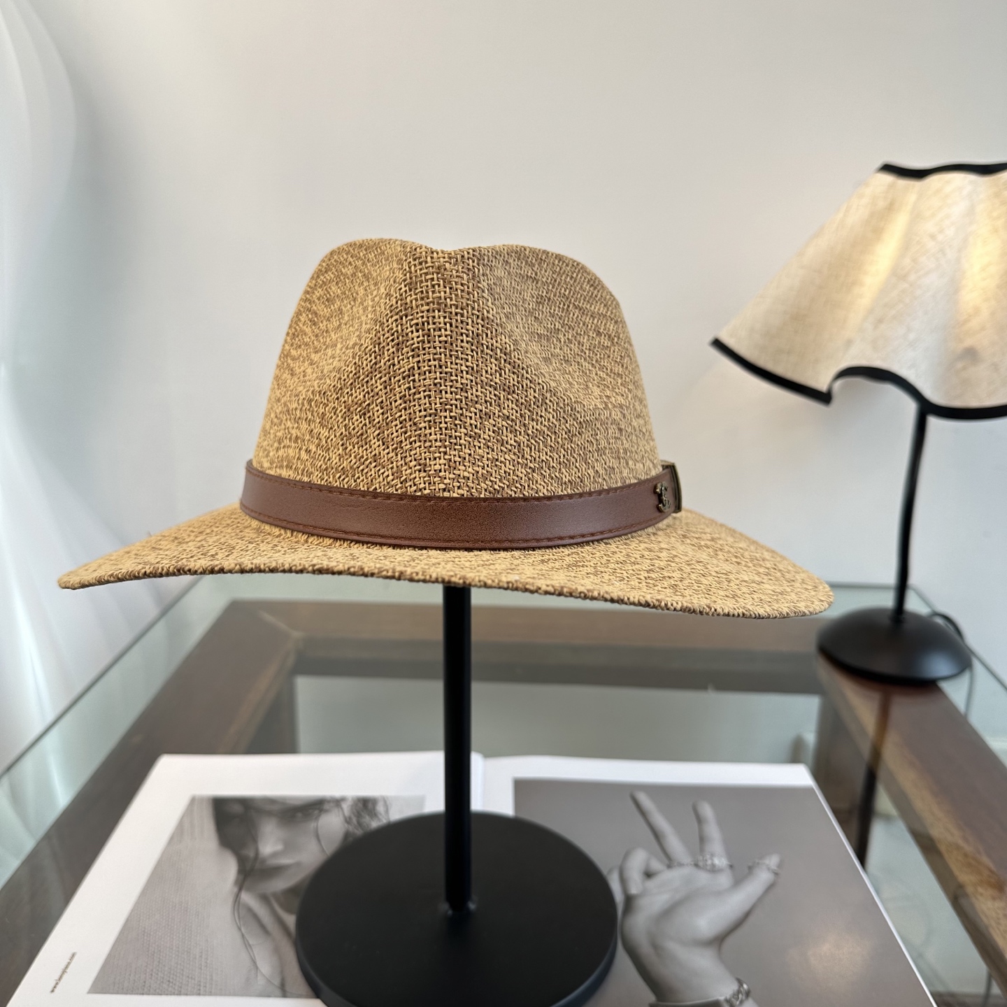 CHANEL香奈儿2026新款平顶草帽 夏天海边首选～新款材质编织而成～质感满分💯