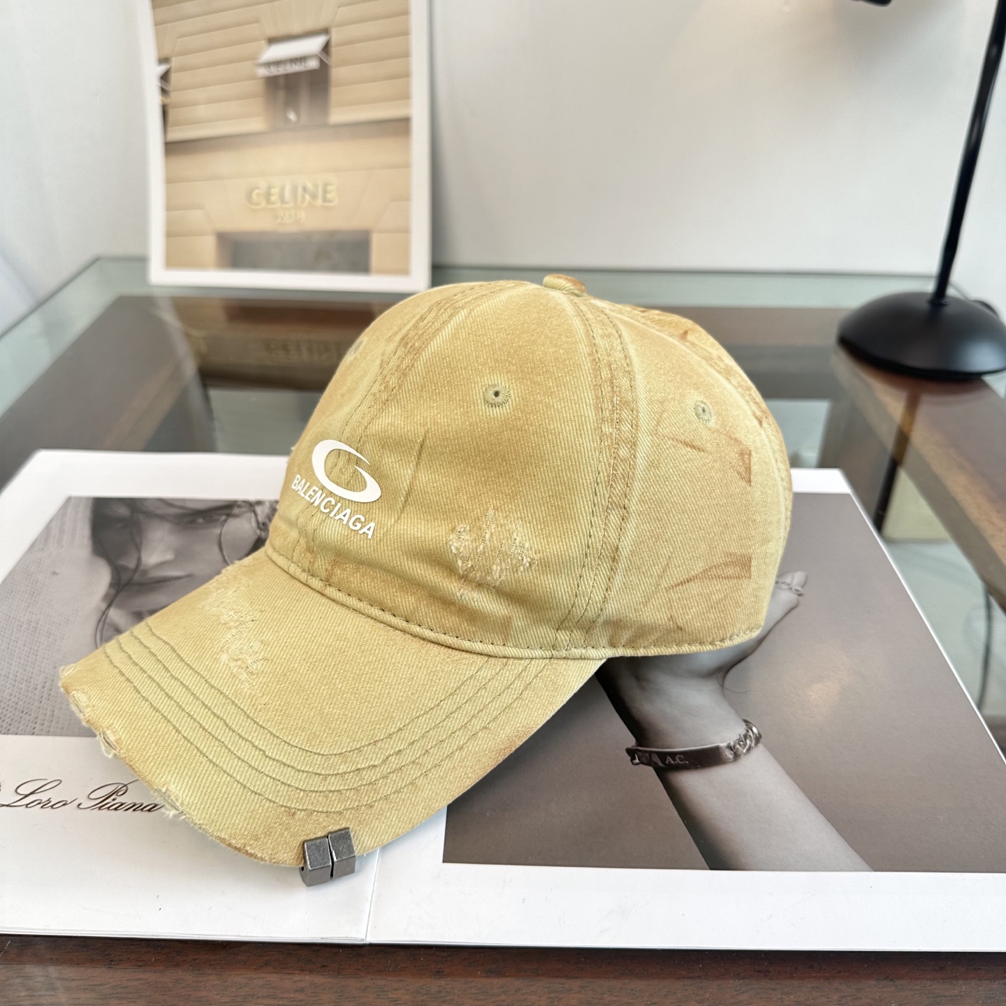 新品Balenciaga 巴黎世家字母新款棒球帽现货秒发🧢简约时尚超级无敌好看的帽子！情侣款！