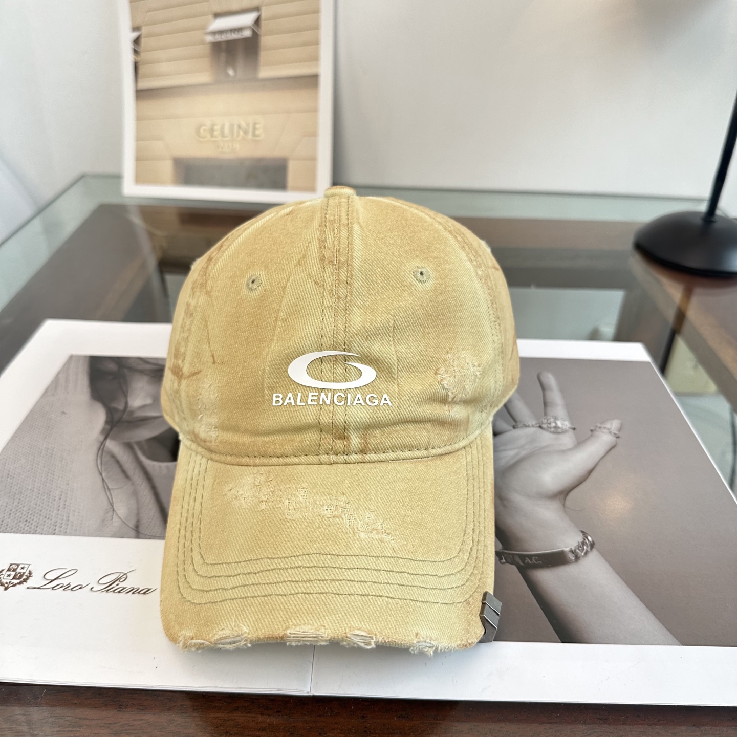 新品Balenciaga 巴黎世家字母新款棒球帽现货秒发🧢简约时尚超级无敌好看的帽子！情侣款！
