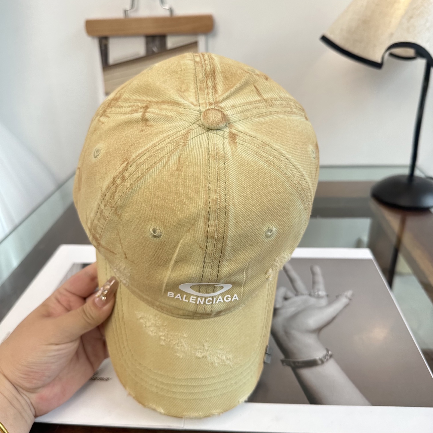 新品Balenciaga 巴黎世家字母新款棒球帽现货秒发🧢简约时尚超级无敌好看的帽子！情侣款！