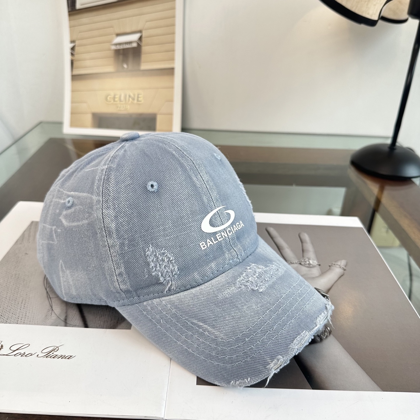 新品Balenciaga 巴黎世家字母新款棒球帽现货秒发🧢简约时尚超级无敌好看的帽子！情侣款！