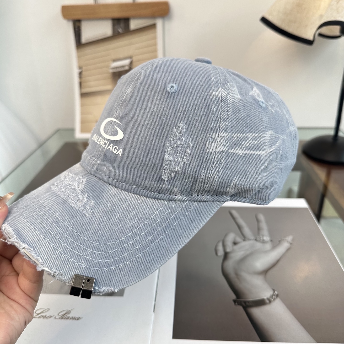 新品Balenciaga 巴黎世家字母新款棒球帽现货秒发🧢简约时尚超级无敌好看的帽子！情侣款！