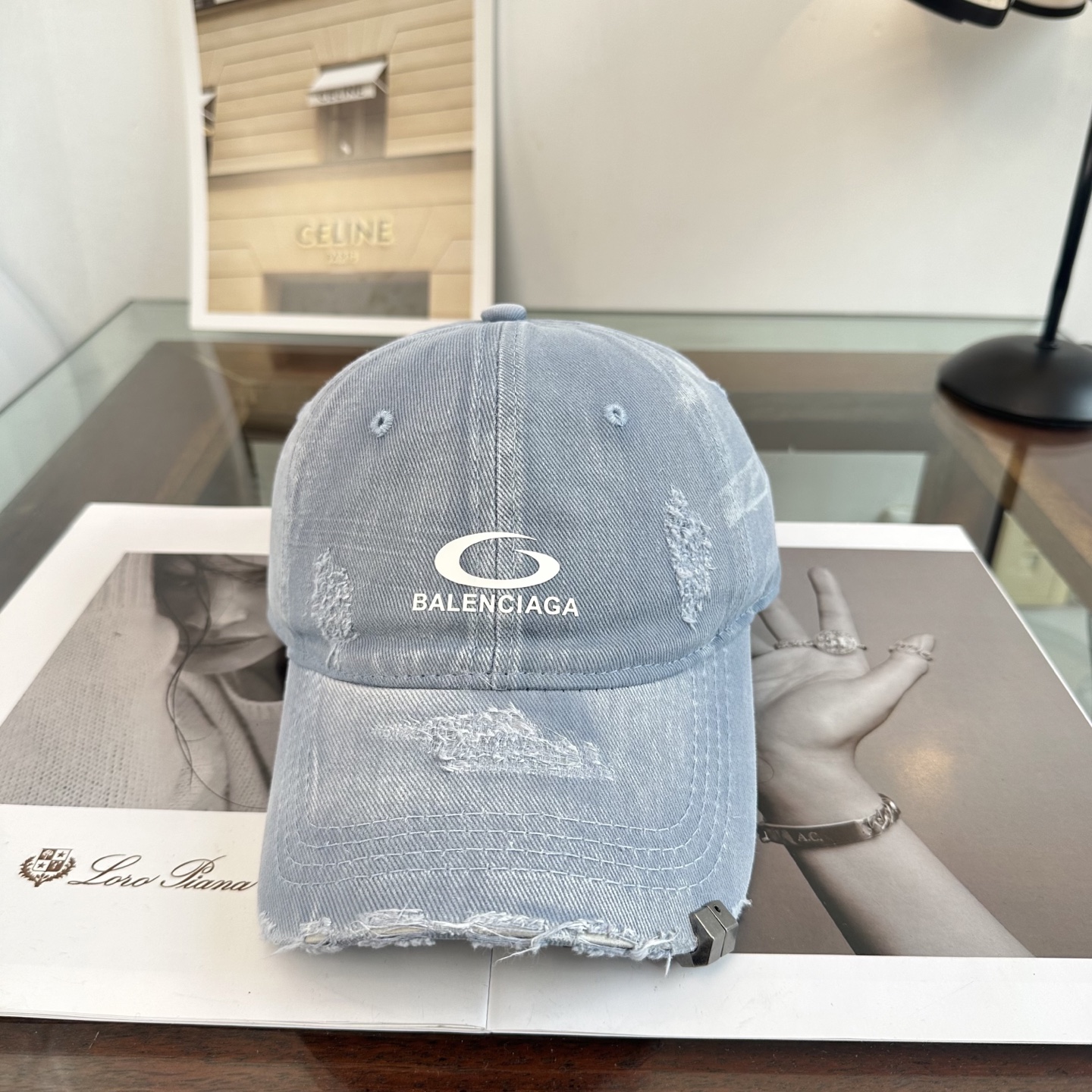 新品Balenciaga 巴黎世家字母新款棒球帽现货秒发🧢简约时尚超级无敌好看的帽子！情侣款！