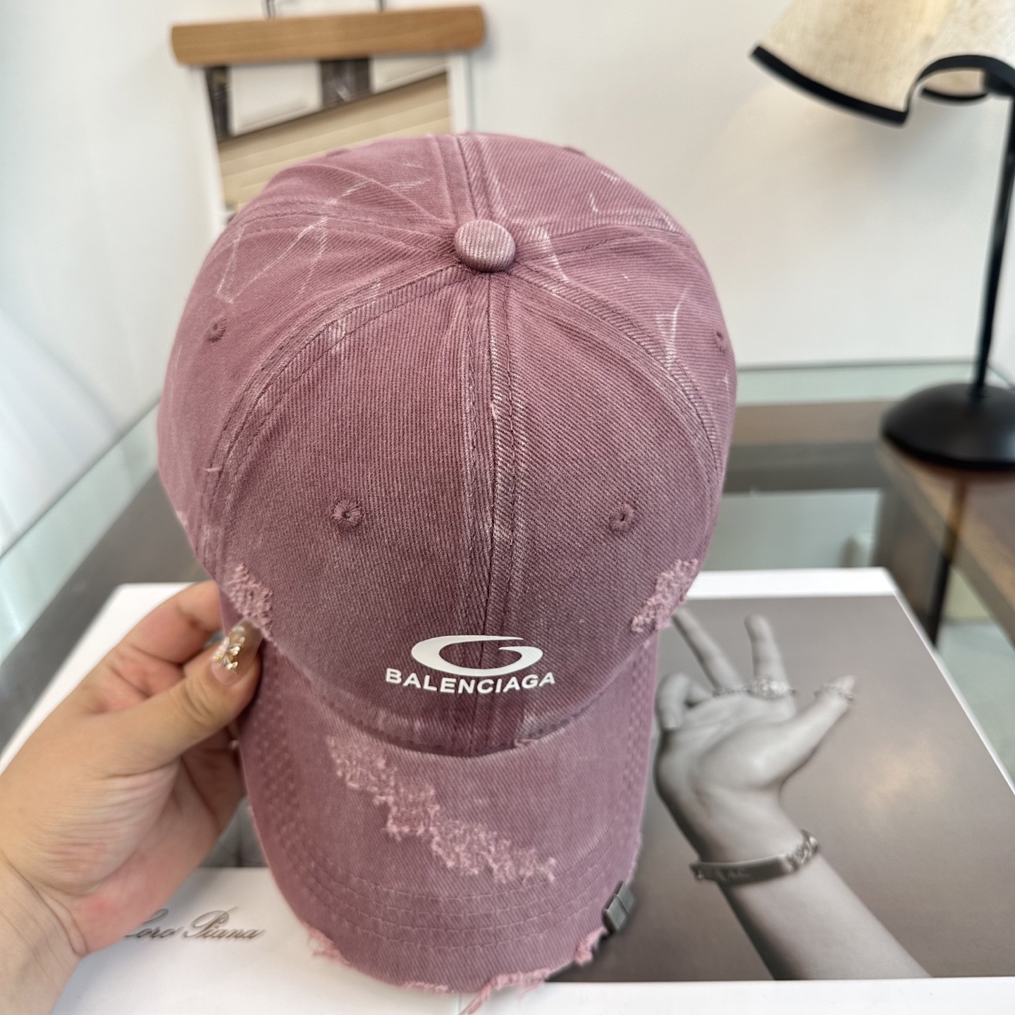 新品Balenciaga 巴黎世家字母新款棒球帽现货秒发🧢简约时尚超级无敌好看的帽子！情侣款！