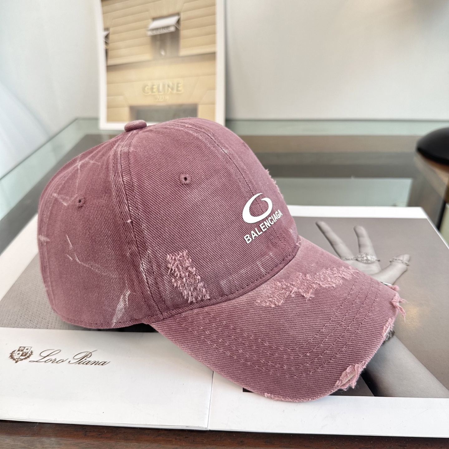 新品Balenciaga 巴黎世家字母新款棒球帽现货秒发🧢简约时尚超级无敌好看的帽子！情侣款！