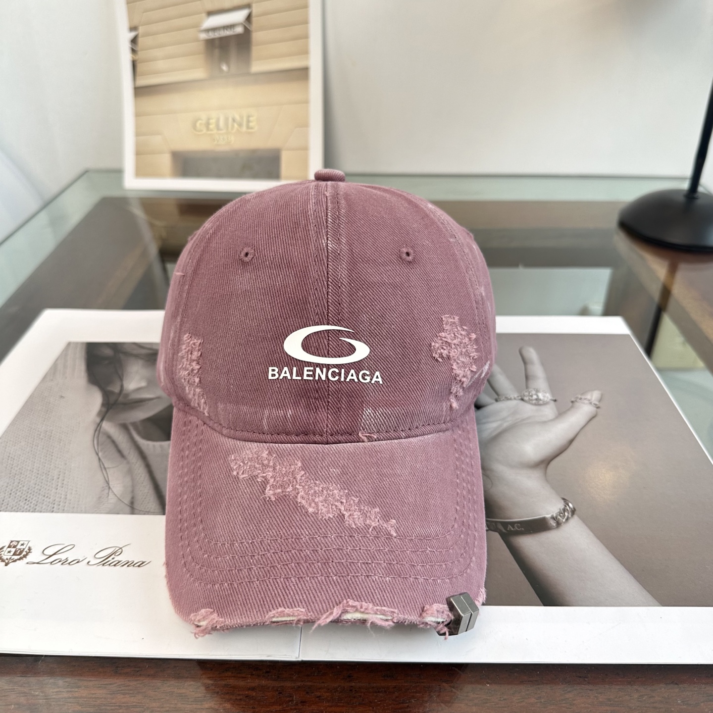 新品Balenciaga 巴黎世家字母新款棒球帽现货秒发🧢简约时尚超级无敌好看的帽子！情侣款！