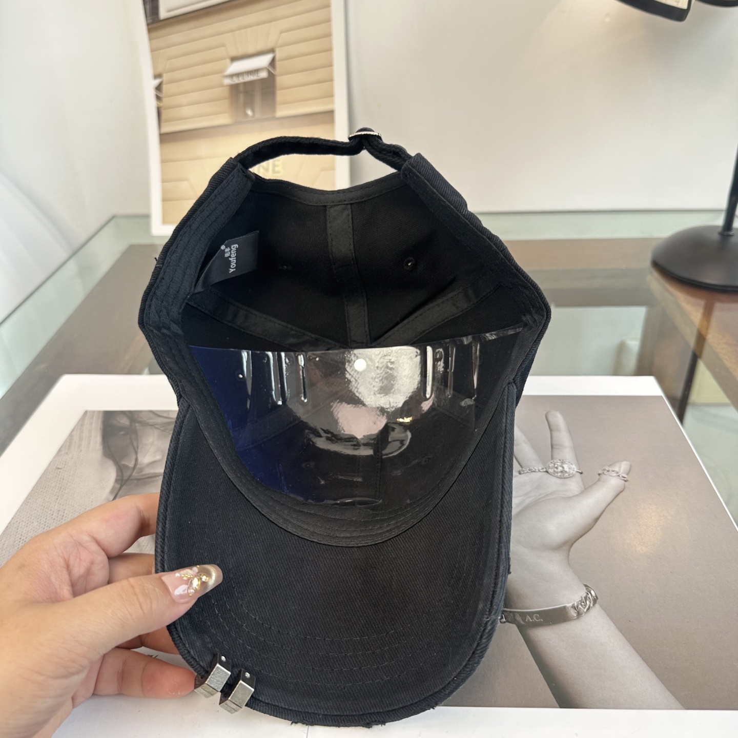 新品Balenciaga 巴黎世家字母新款棒球帽现货秒发🧢简约时尚超级无敌好看的帽子！情侣款！