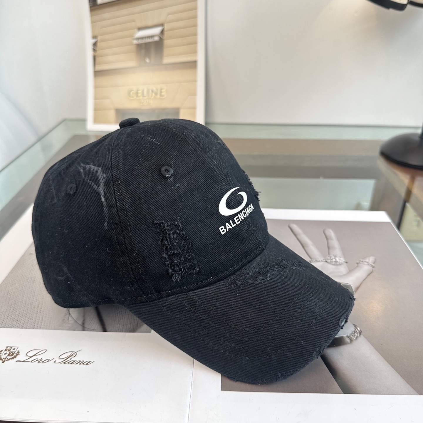 新品Balenciaga 巴黎世家字母新款棒球帽现货秒发🧢简约时尚超级无敌好看的帽子！情侣款！
