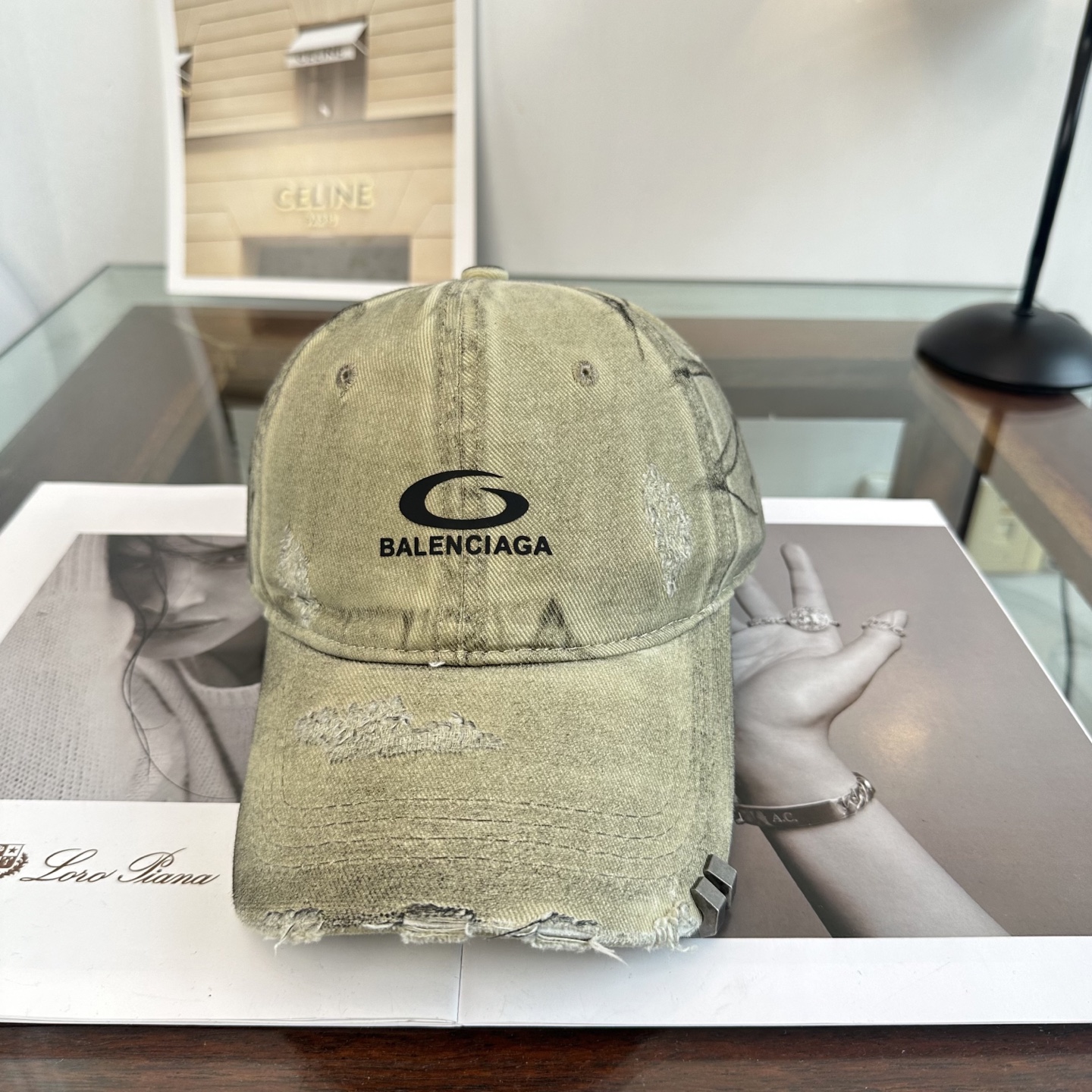 新品Balenciaga 巴黎世家字母新款棒球帽现货秒发🧢简约时尚超级无敌好看的帽子！情侣款！