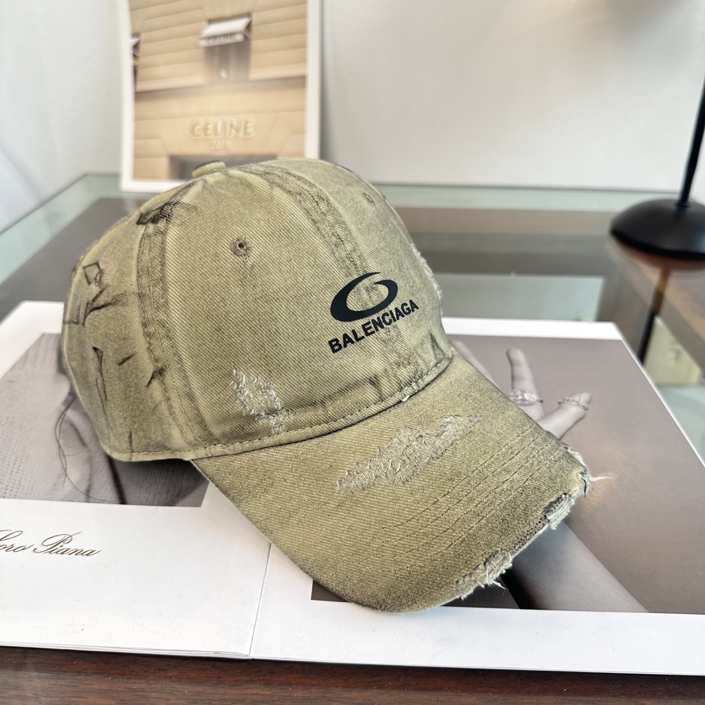 新品Balenciaga 巴黎世家字母新款棒球帽现货秒发🧢简约时尚超级无敌好看的帽子！情侣款！