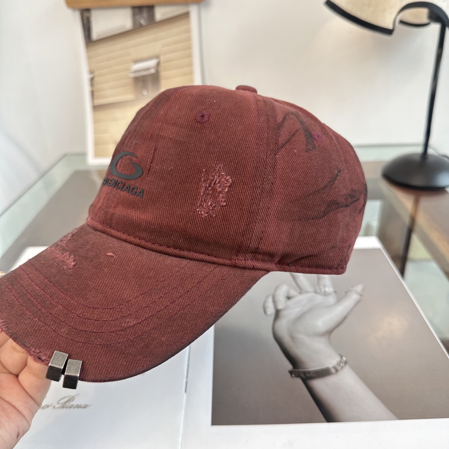 新品Balenciaga 巴黎世家字母新款棒球帽现货秒发🧢简约时尚超级无敌好看的帽子！情侣款！