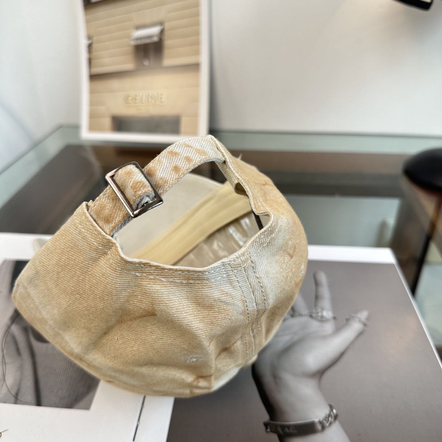 新品Balenciaga 巴黎世家字母新款棒球帽现货秒发🧢简约时尚超级无敌好看的帽子！情侣款！