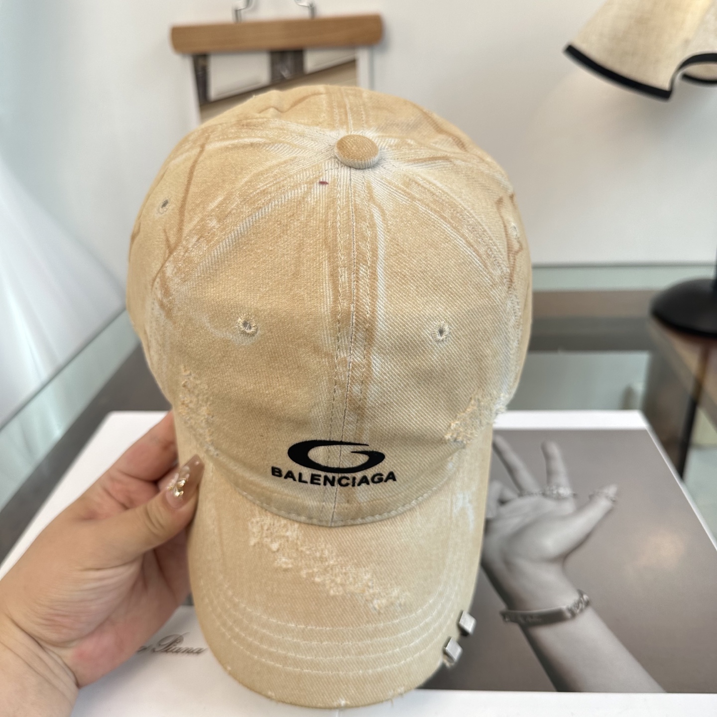 新品Balenciaga 巴黎世家字母新款棒球帽现货秒发🧢简约时尚超级无敌好看的帽子！情侣款！