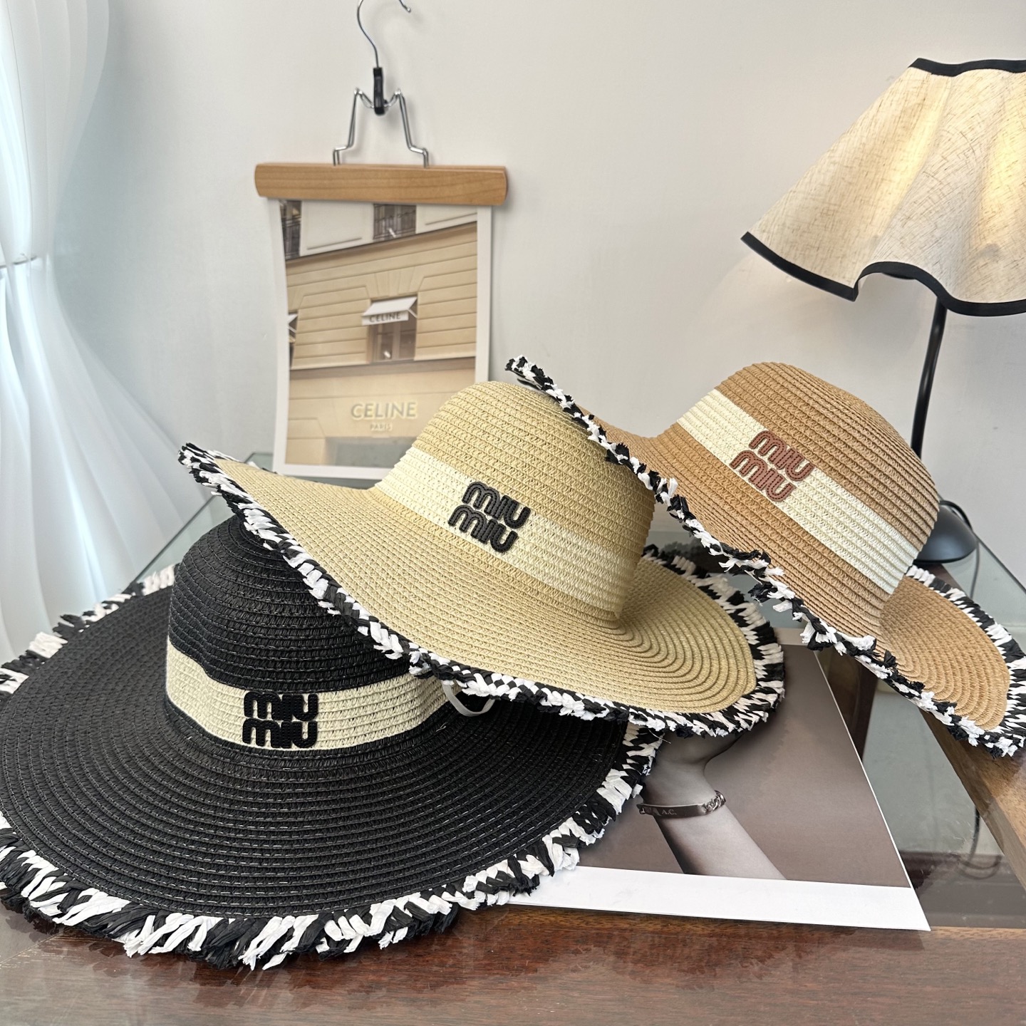 miumiu缪缪 2026新款平顶草帽 夏天海边首选～新款材质编织而成～质感满分💯