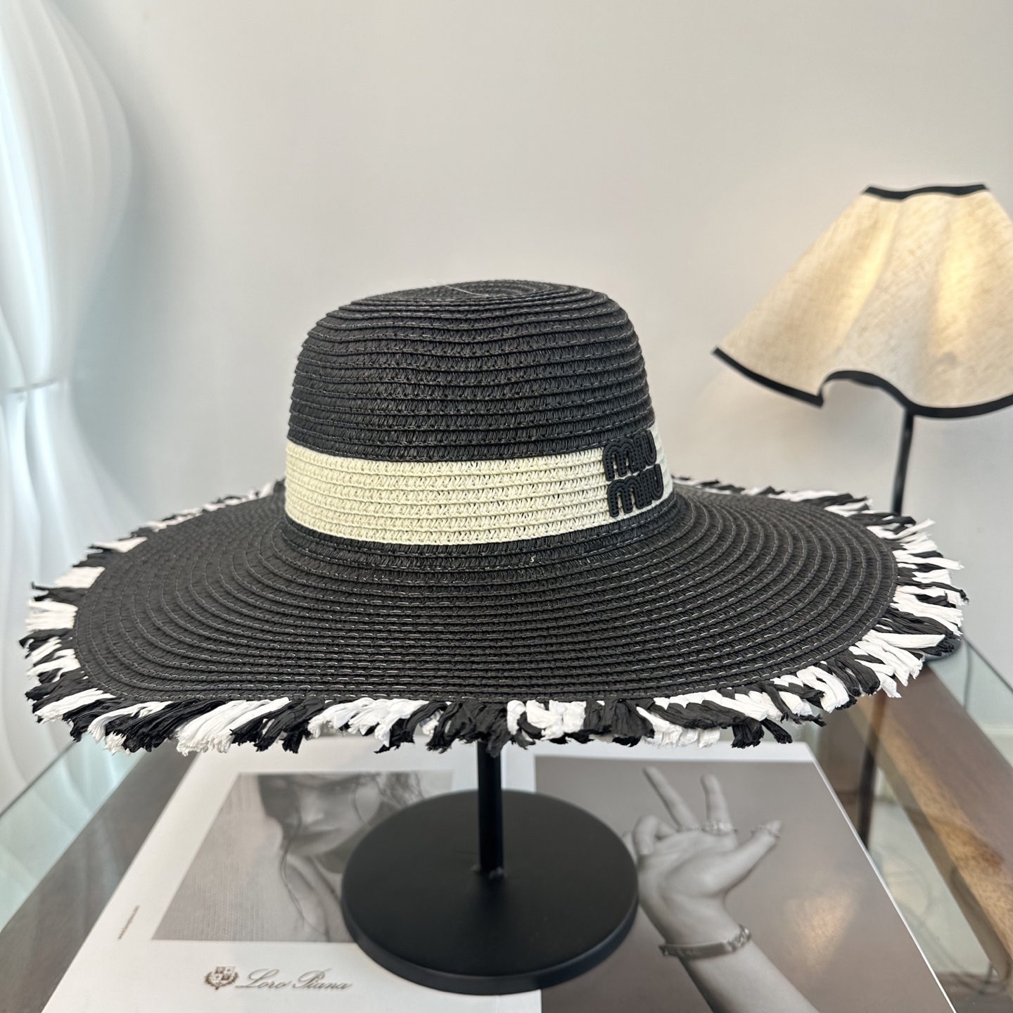 miumiu缪缪 2026新款平顶草帽 夏天海边首选～新款材质编织而成～质感满分💯