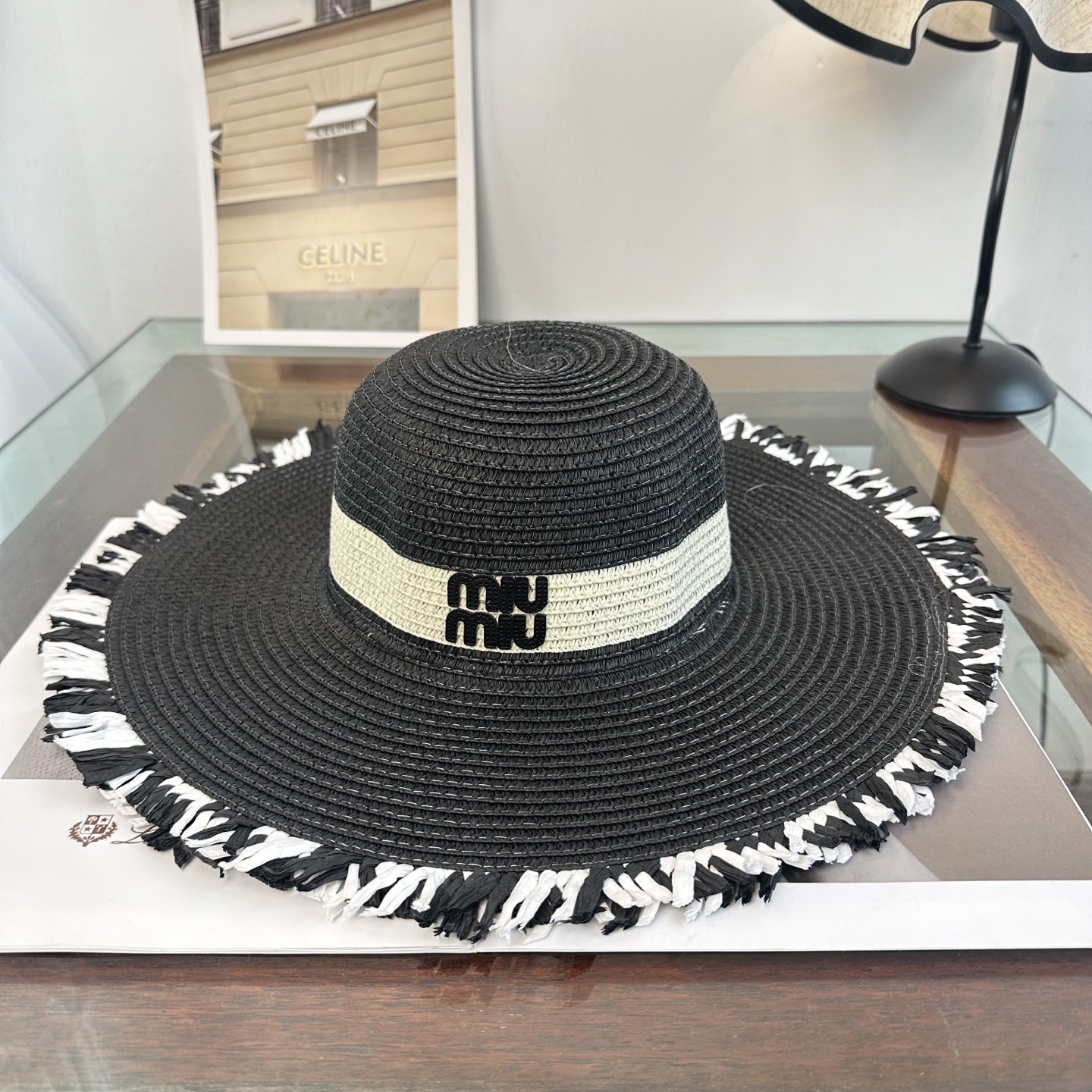 miumiu缪缪 2026新款平顶草帽 夏天海边首选～新款材质编织而成～质感满分💯