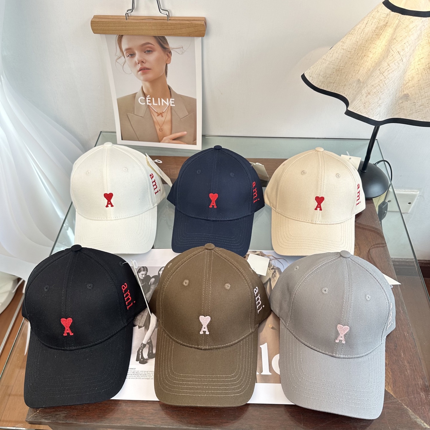 ami 棒球帽颜值担当，遮阳挡风的四季款，闭眼入版型挺阔 面料很好喔