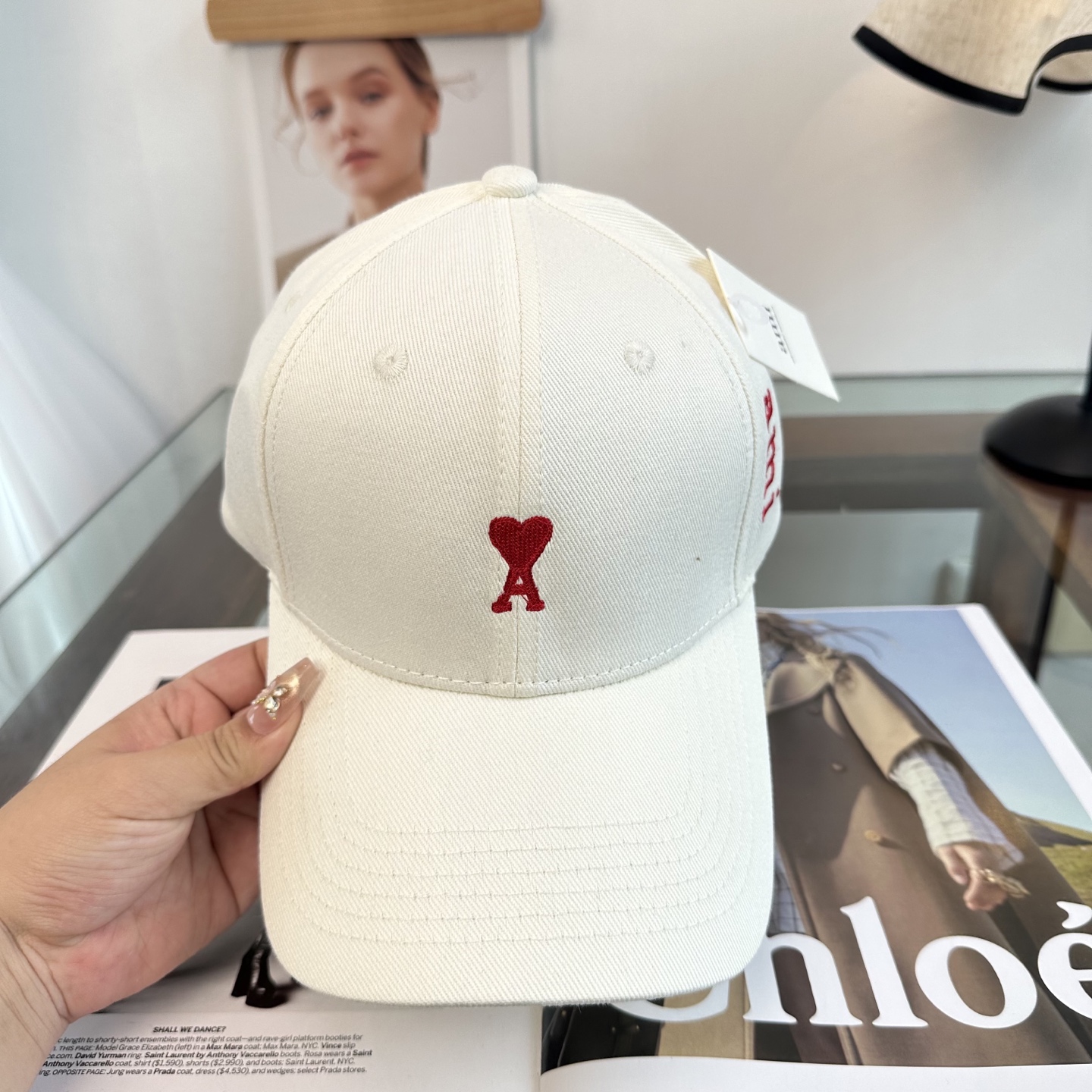 ami 棒球帽颜值担当，遮阳挡风的四季款，闭眼入版型挺阔 面料很好喔