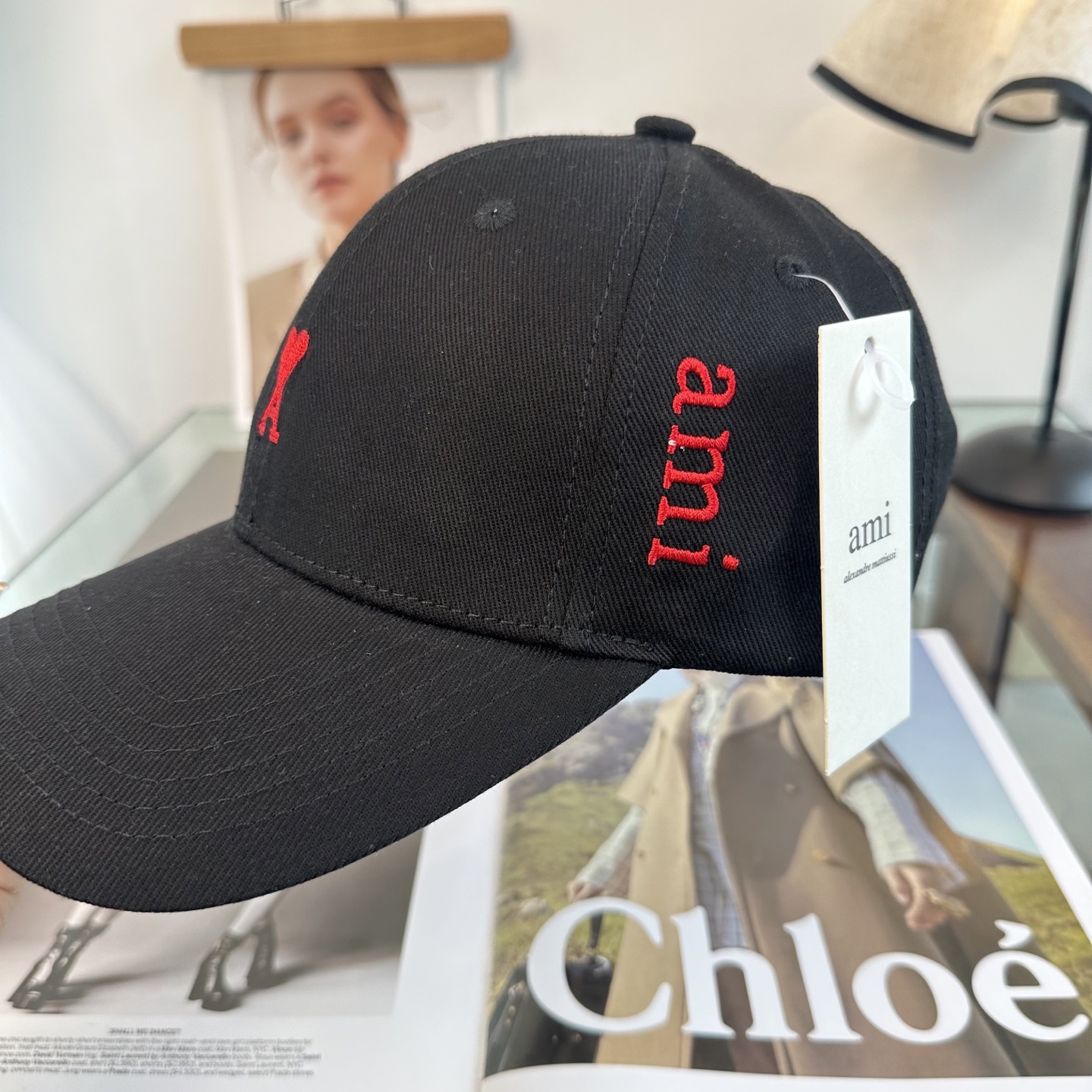 ami 棒球帽颜值担当，遮阳挡风的四季款，闭眼入版型挺阔 面料很好喔