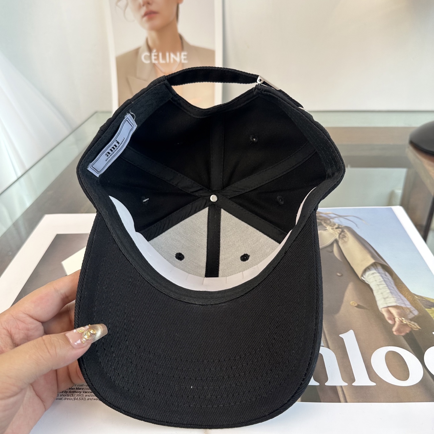 ami 棒球帽颜值担当，遮阳挡风的四季款，闭眼入版型挺阔 面料很好喔