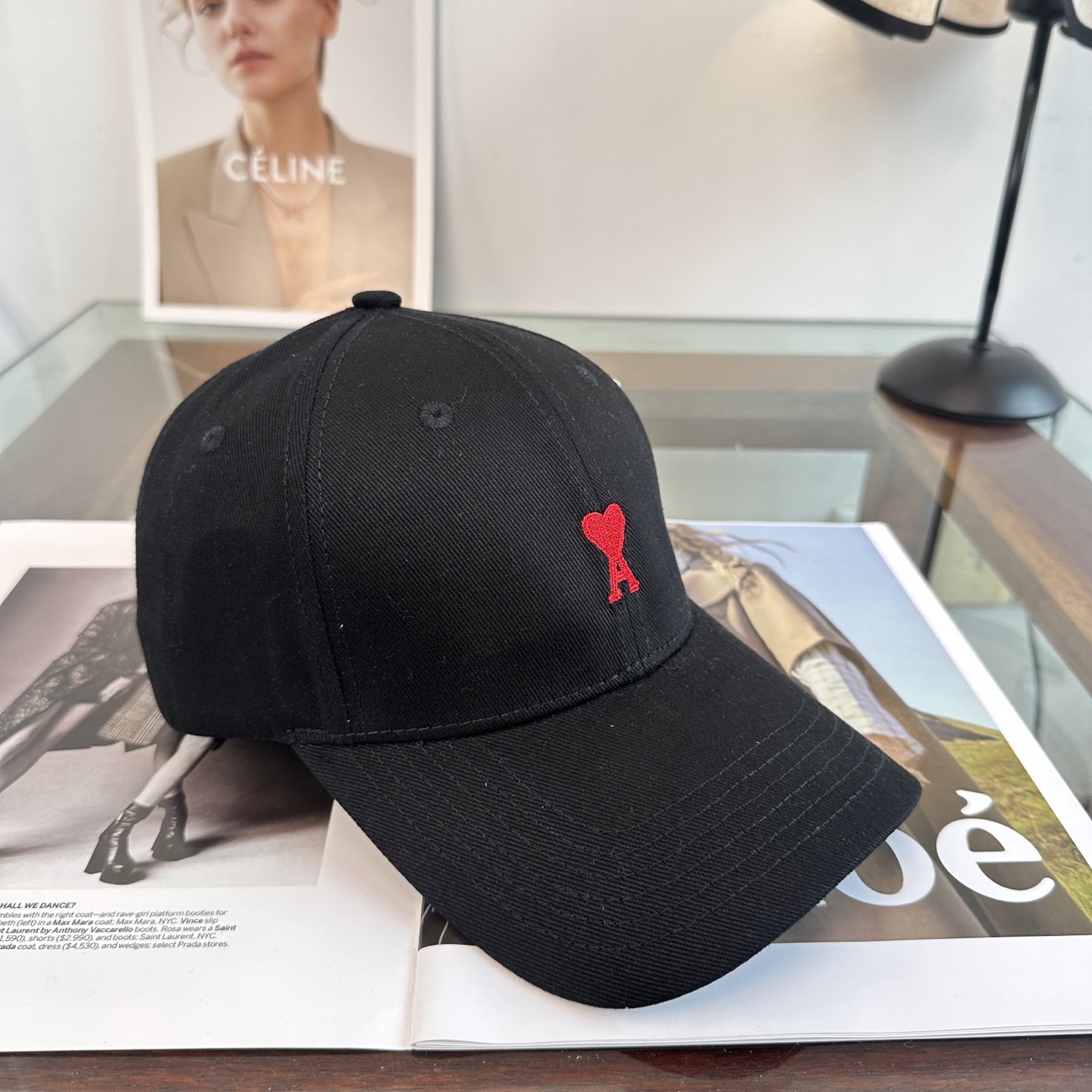 ami 棒球帽颜值担当，遮阳挡风的四季款，闭眼入版型挺阔 面料很好喔