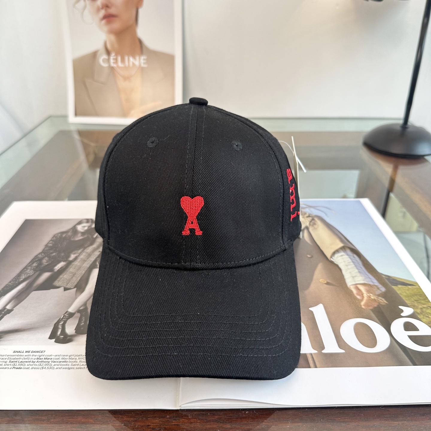 ami 棒球帽颜值担当，遮阳挡风的四季款，闭眼入版型挺阔 面料很好喔