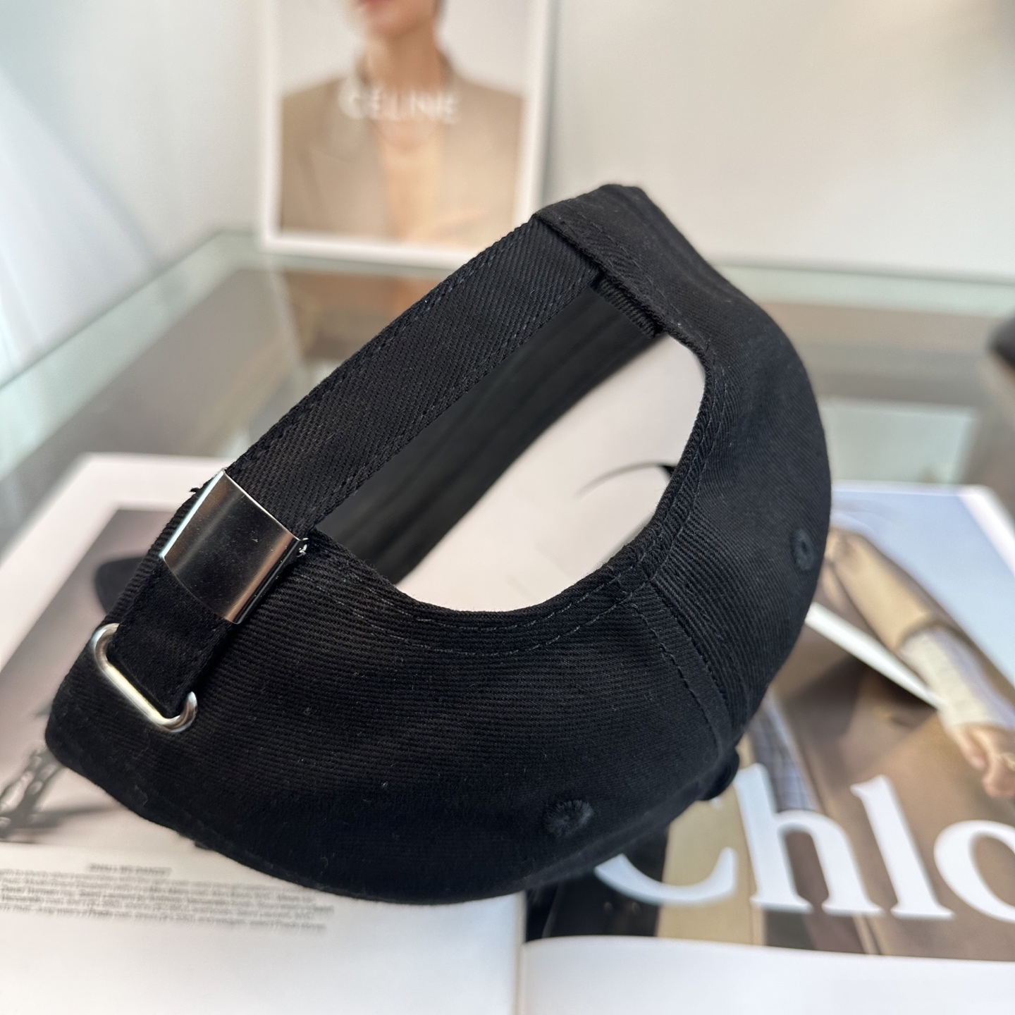 ami 棒球帽颜值担当，遮阳挡风的四季款，闭眼入版型挺阔 面料很好喔