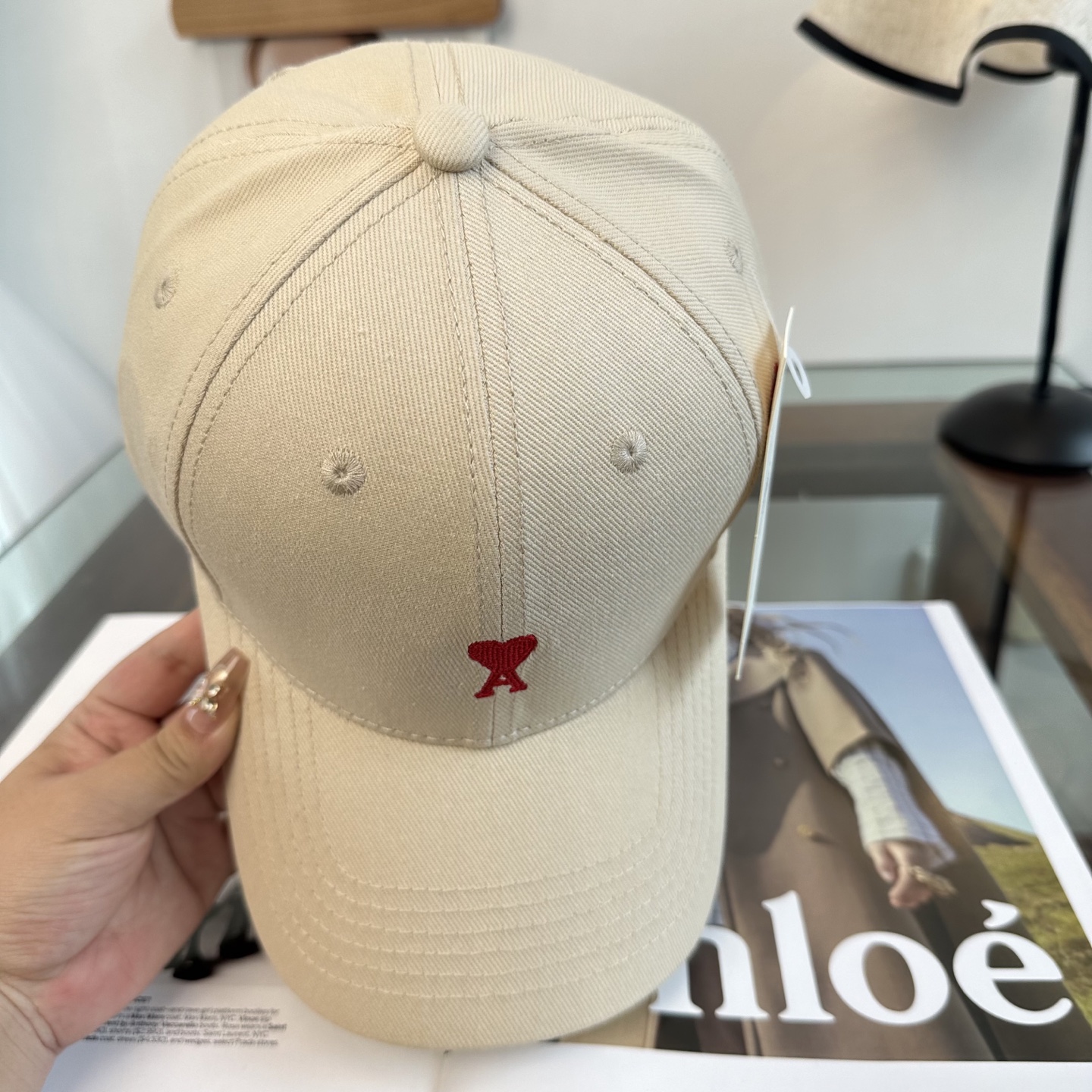 ami 棒球帽颜值担当，遮阳挡风的四季款，闭眼入版型挺阔 面料很好喔