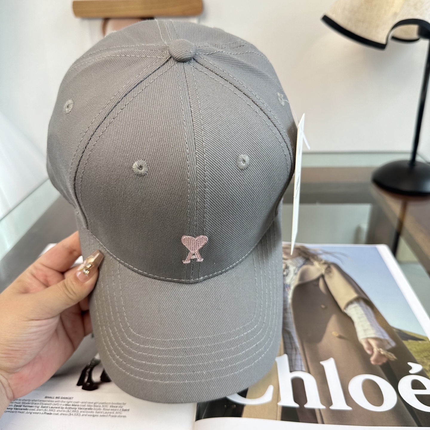 ami 棒球帽颜值担当，遮阳挡风的四季款，闭眼入版型挺阔 面料很好喔