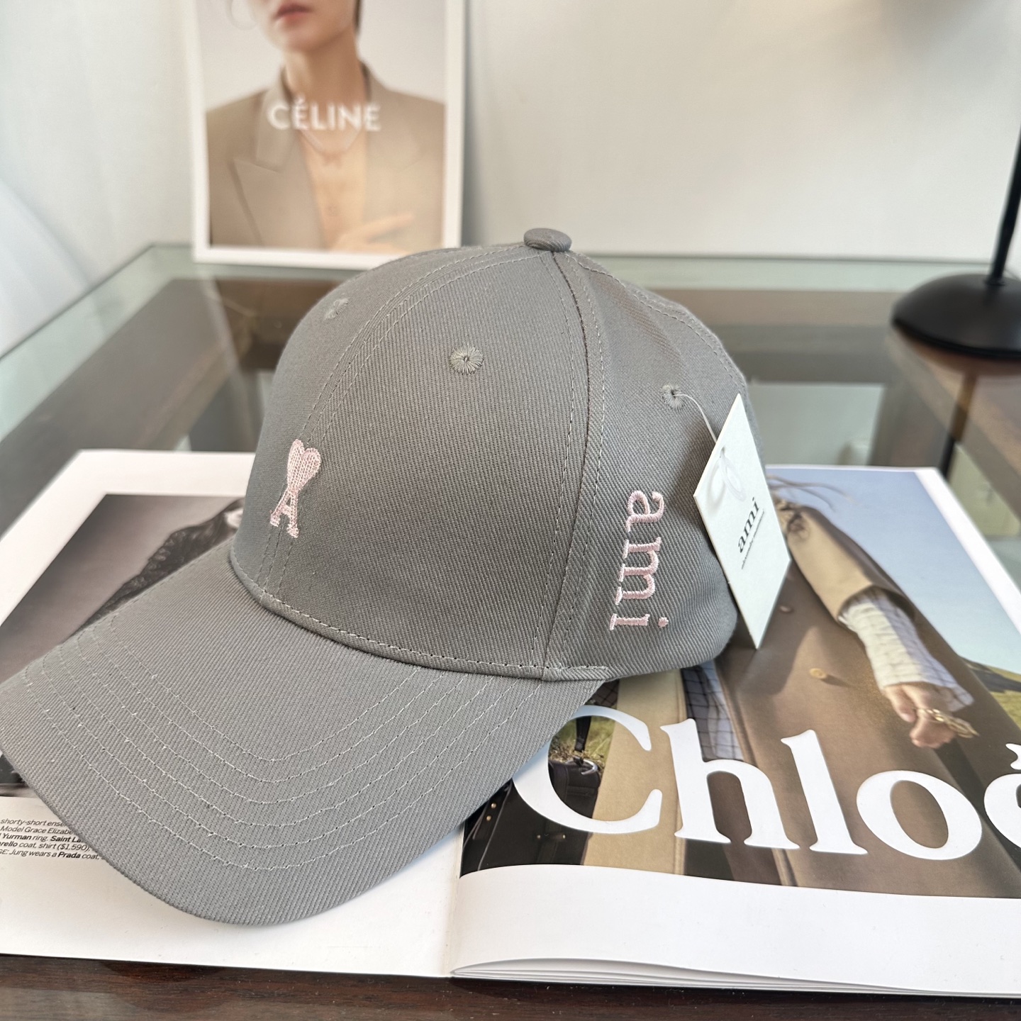 ami 棒球帽颜值担当，遮阳挡风的四季款，闭眼入版型挺阔 面料很好喔