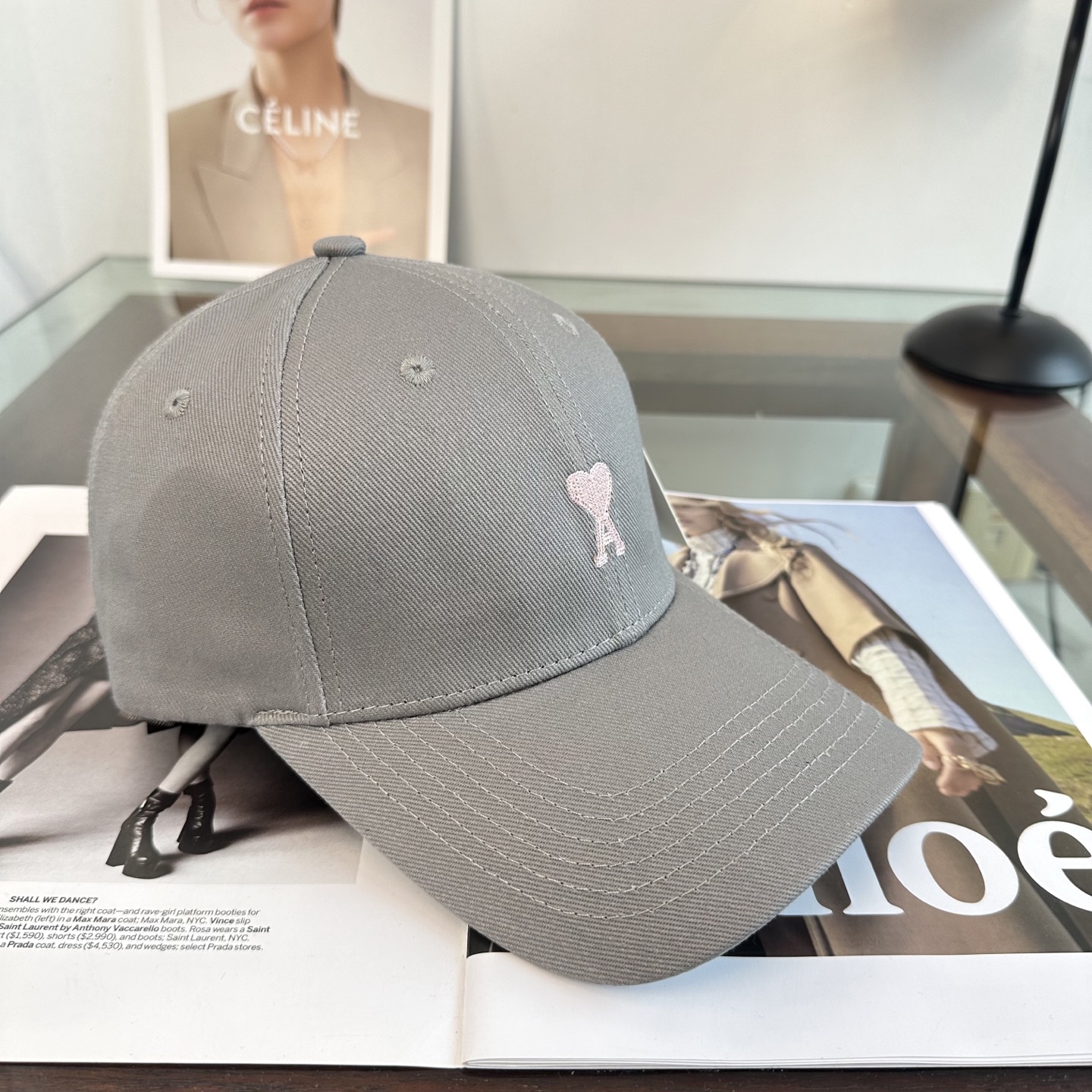 ami 棒球帽颜值担当，遮阳挡风的四季款，闭眼入版型挺阔 面料很好喔