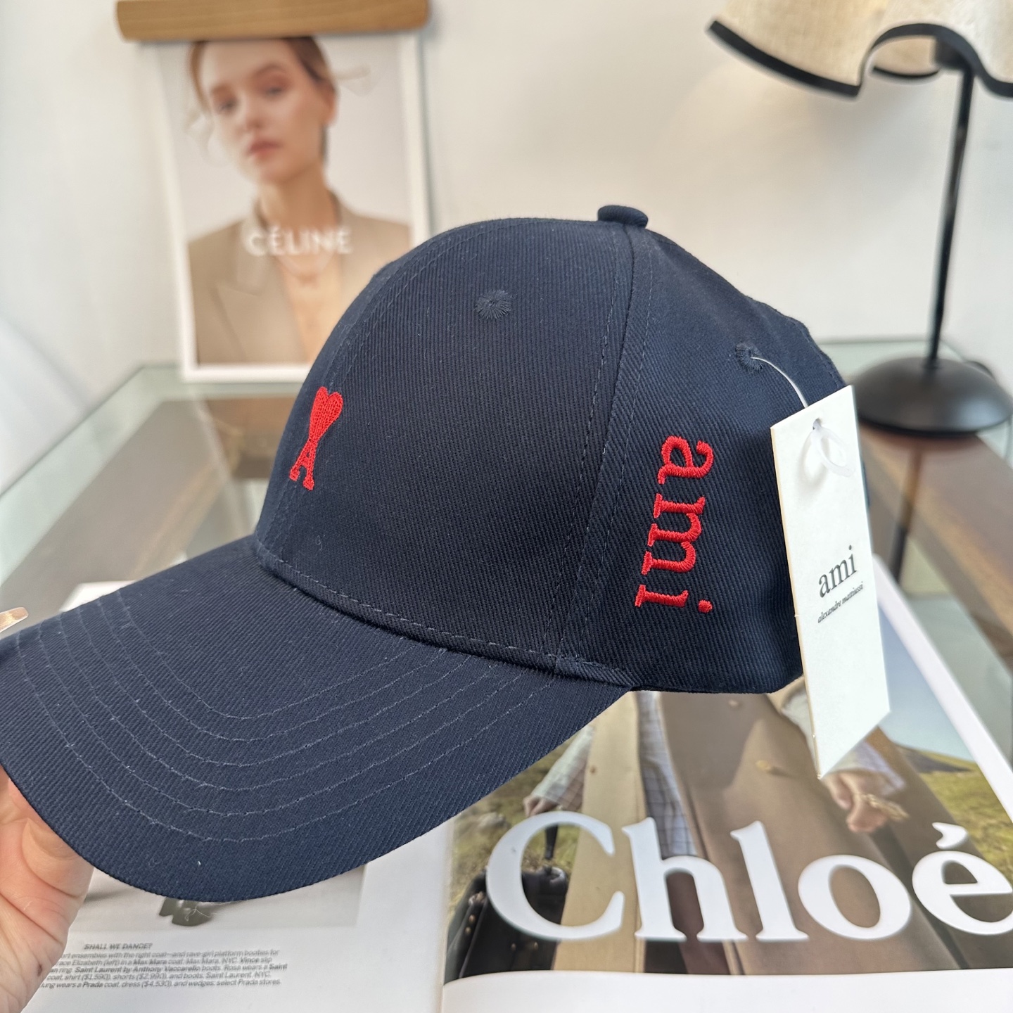 ami 棒球帽颜值担当，遮阳挡风的四季款，闭眼入版型挺阔 面料很好喔